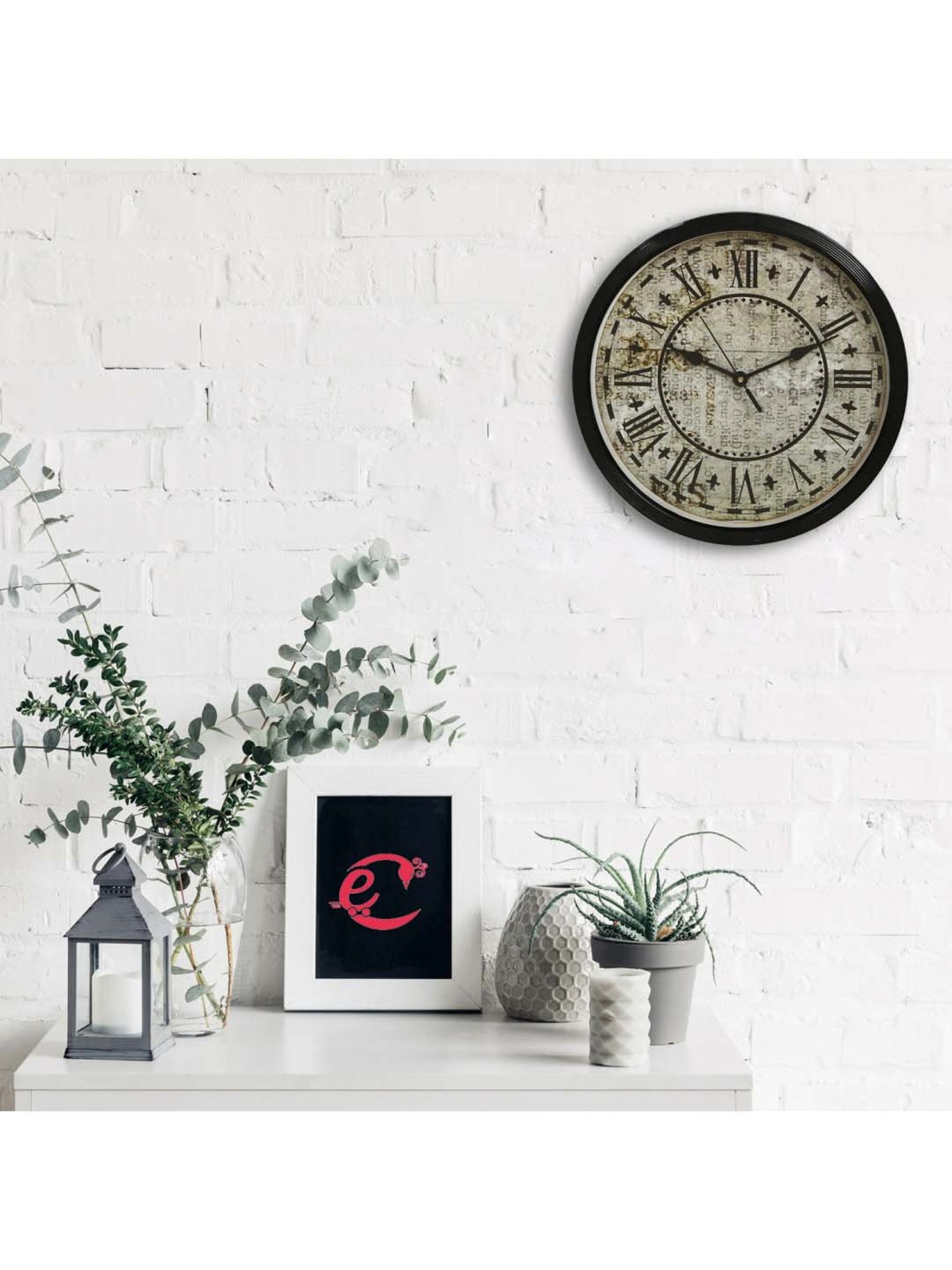 eCraftIndia Designer Round Analog Black Wall Clock