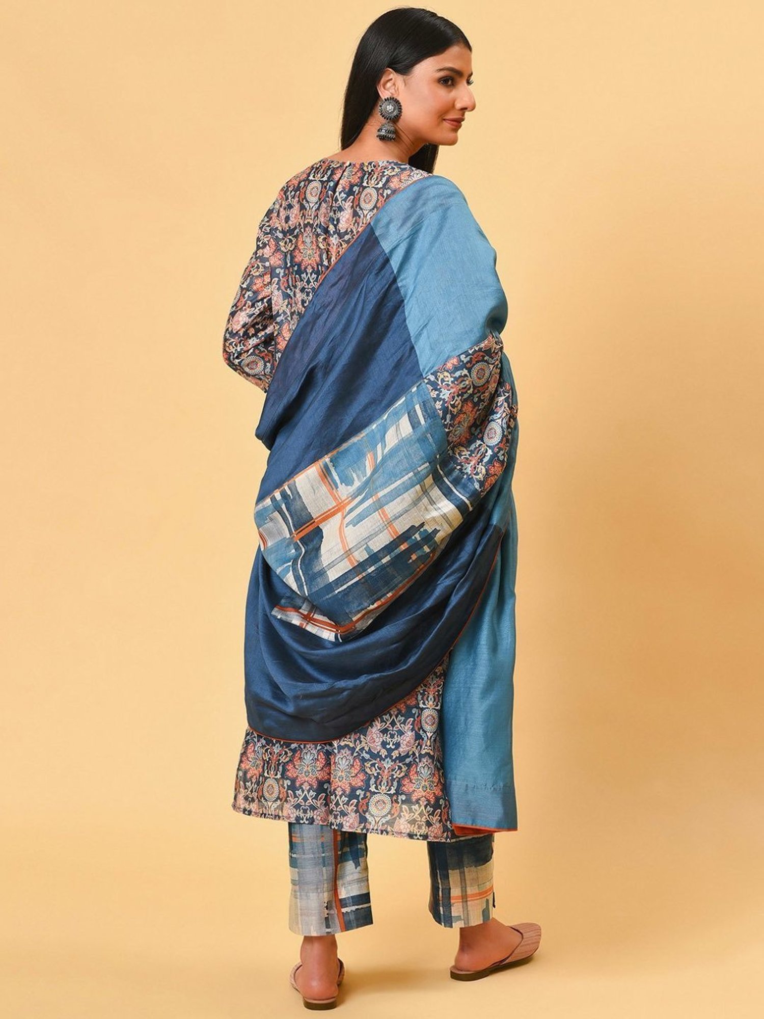 Nuhh Blue Printed Kurta with Pant & Dupatta