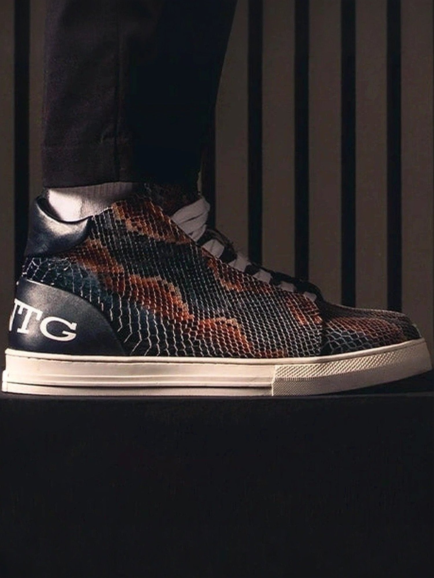 Saint G Men's Devon Blue Ankle High Sneakers