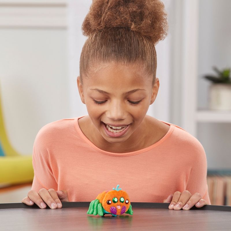 Yellies! Toots Voice-Activated Spider Pet