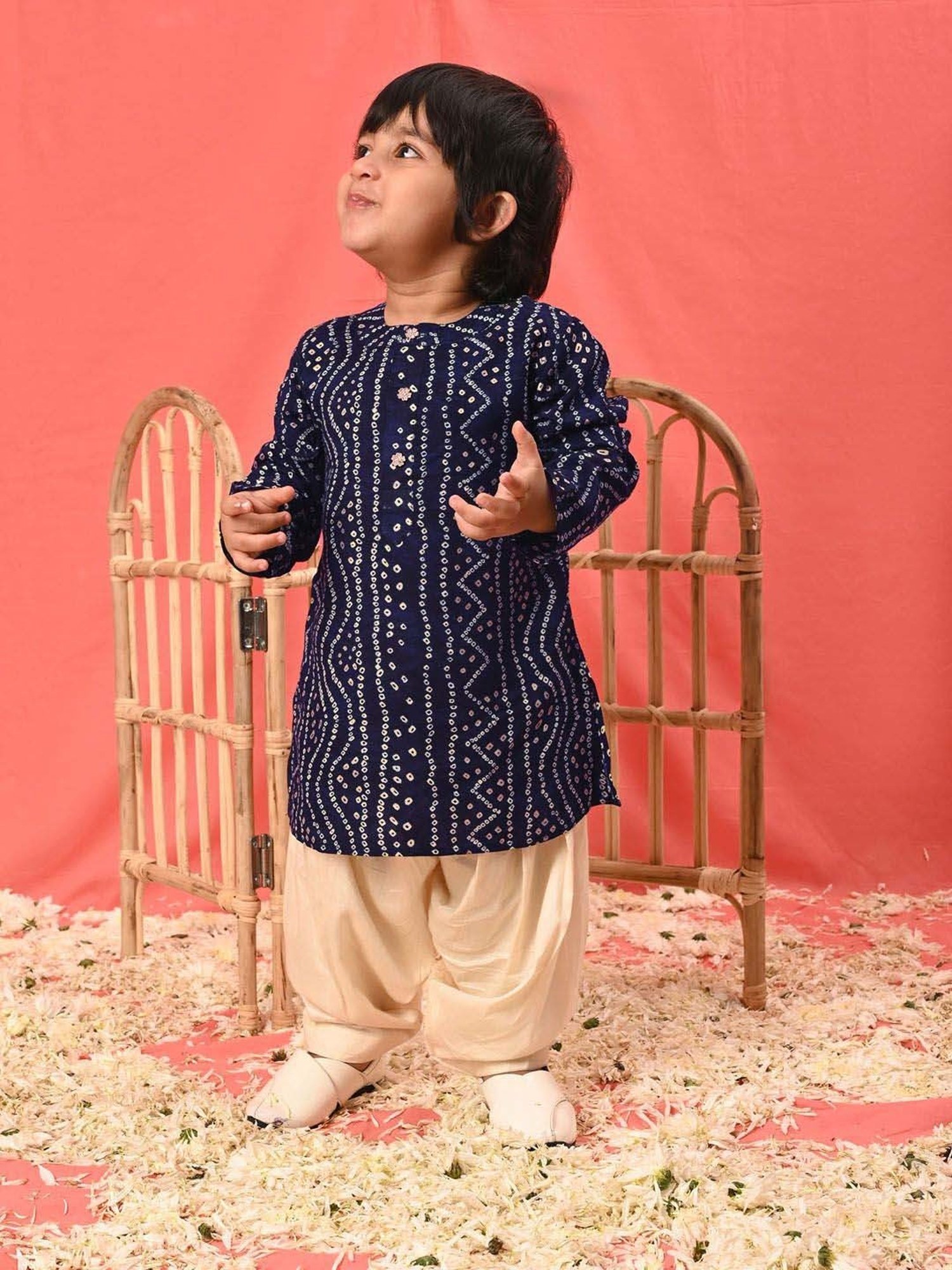 VASTRAMAY Boys Navy Printed Full Sleeves Kurta Sets
