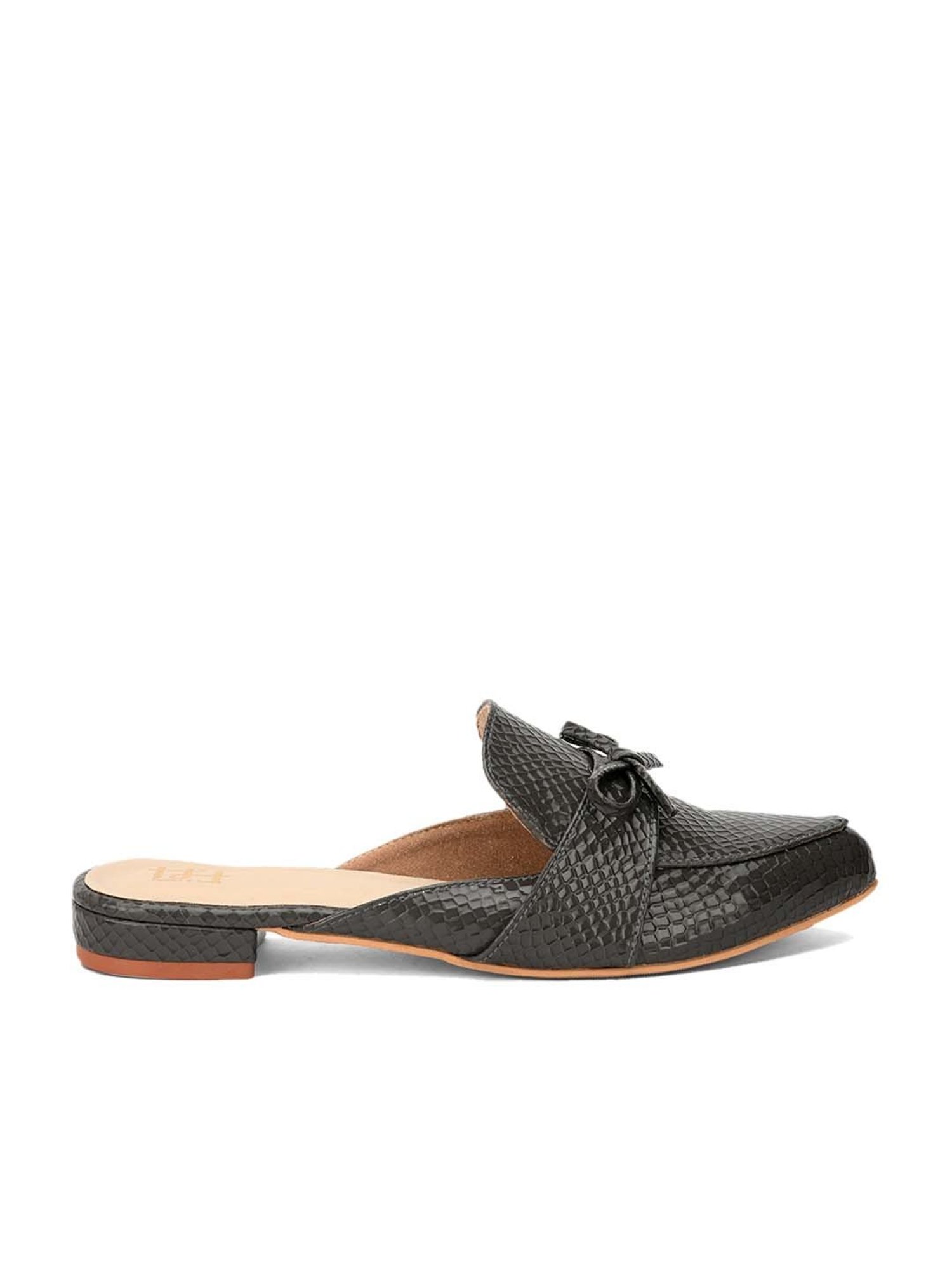Hydes N Hues Women's Black Mule Shoes