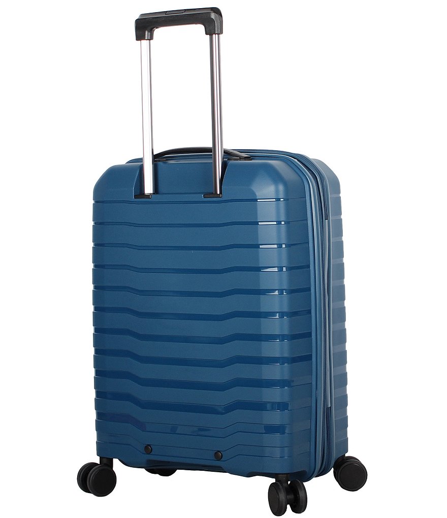 Pathfinder Resort Collection 20#double; Carry-On Hardside Spinner