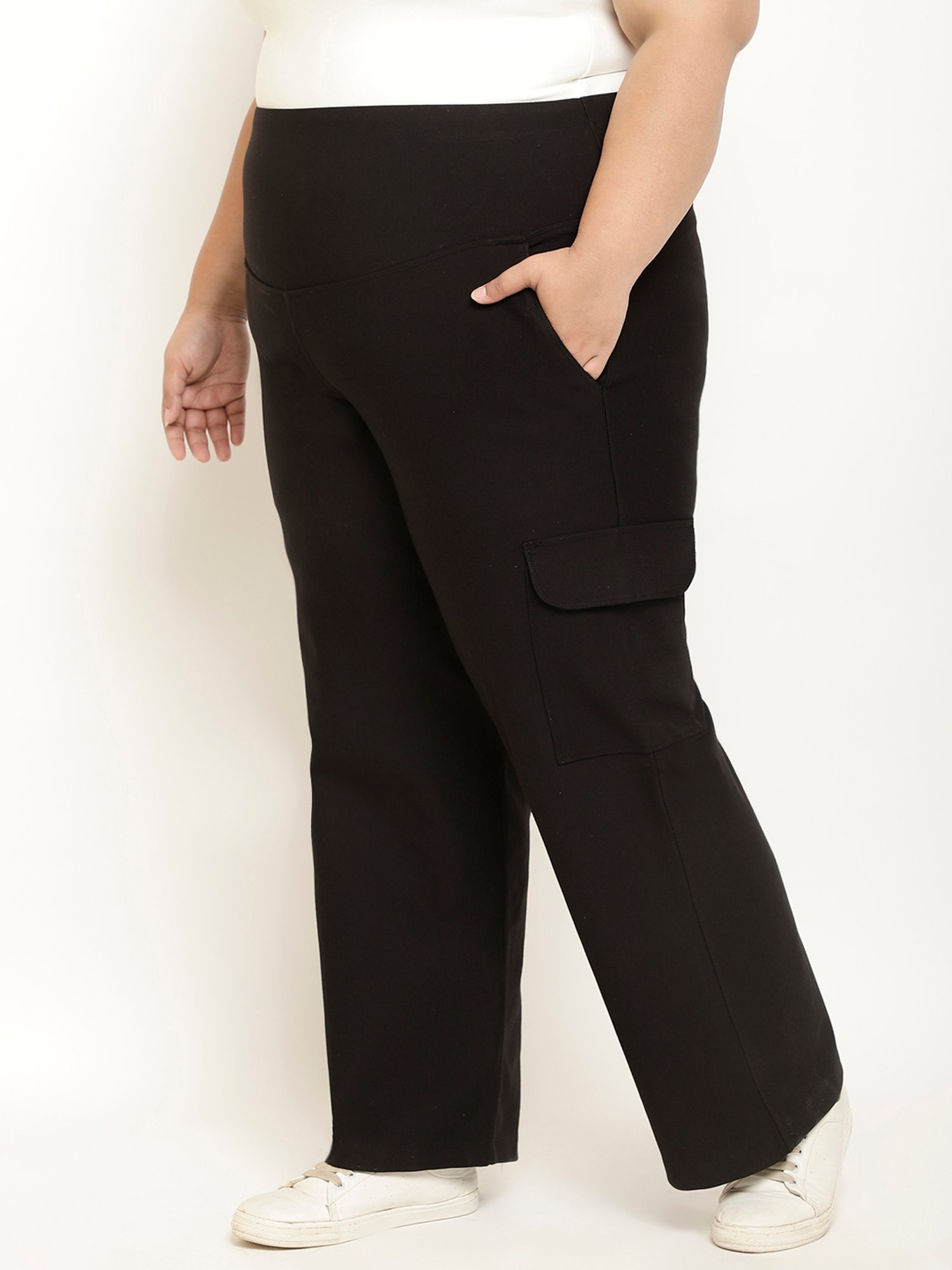 Amydus Black Regular Fit High Rise Cargo Pants