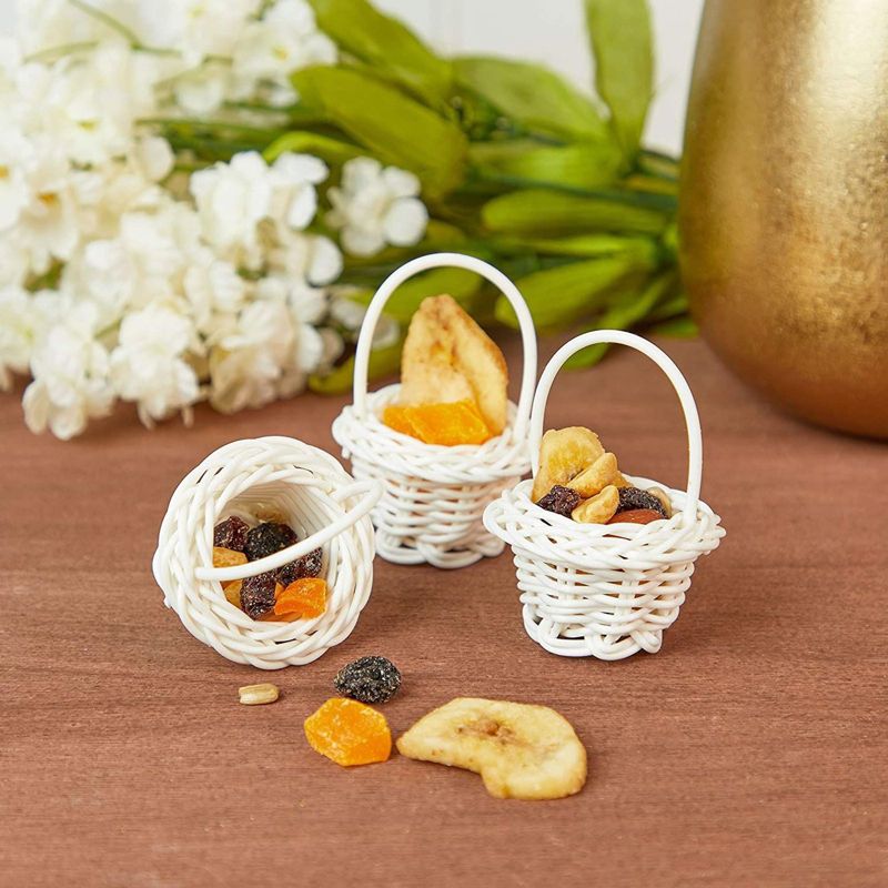 Juvale 24 Pack White Mini Woven Baskets with Handles (1.75 x 2.5 in)