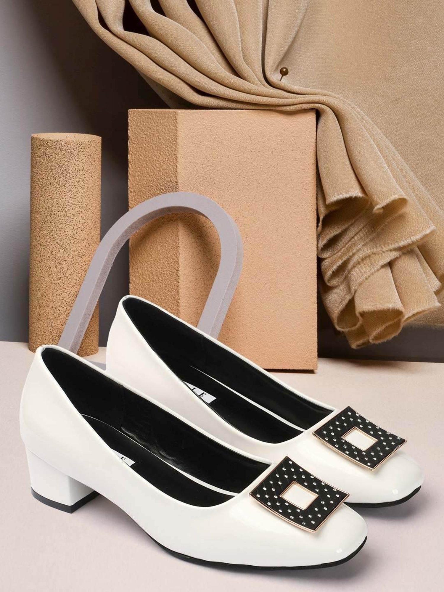 Elle Women's White Casual Pumps