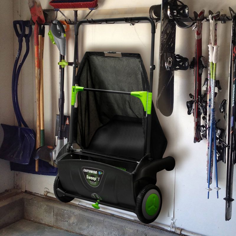 21" Lawn Sweeper - Earthwise