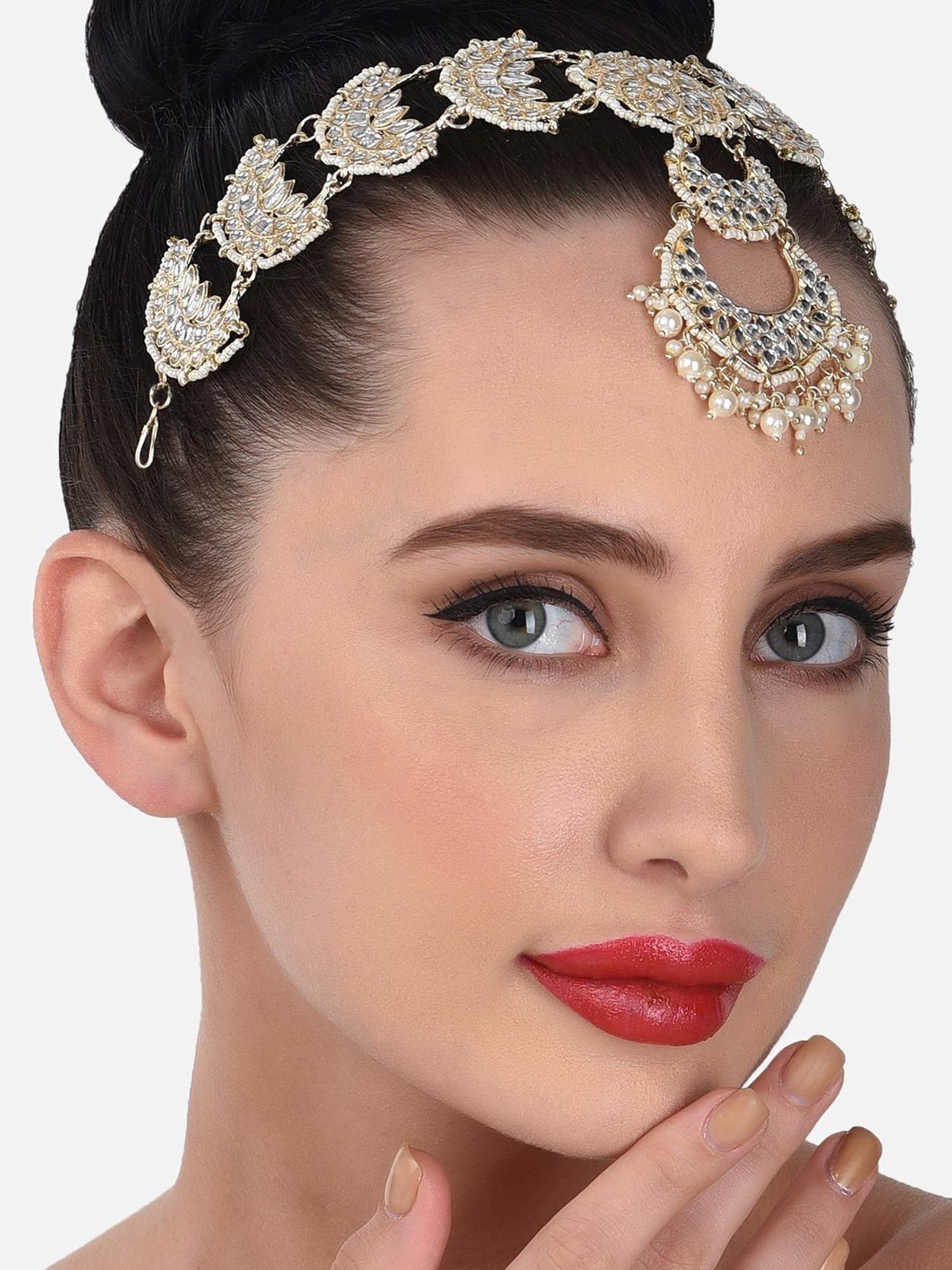 Zaveri Pearls Gold Tone Bridal Kundan Push Back Mathapatti Style Maangtikka-ZPFK13065