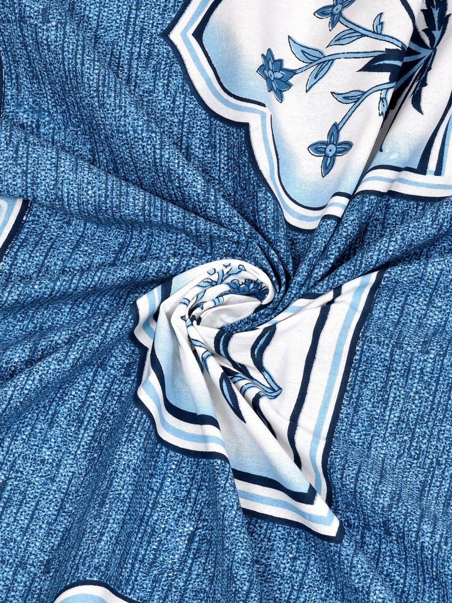 Living Roots Blue Cotton 160 TC King Bedsheet with 2 Pillow Covers