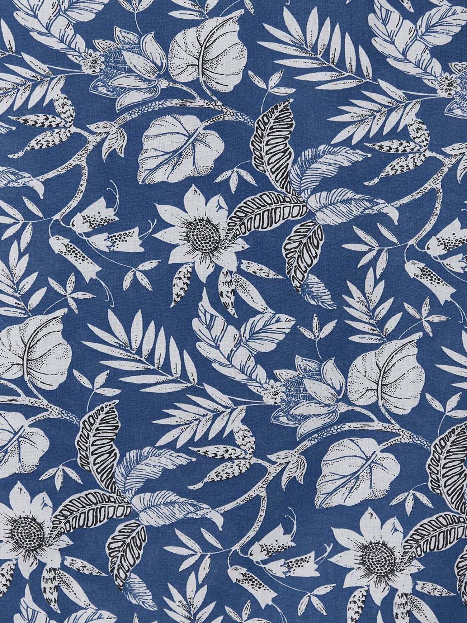 Living Scapes by Pantaloons Blue Cotton 144 TC Queen Bed Sheet with 2 Pillow Covers