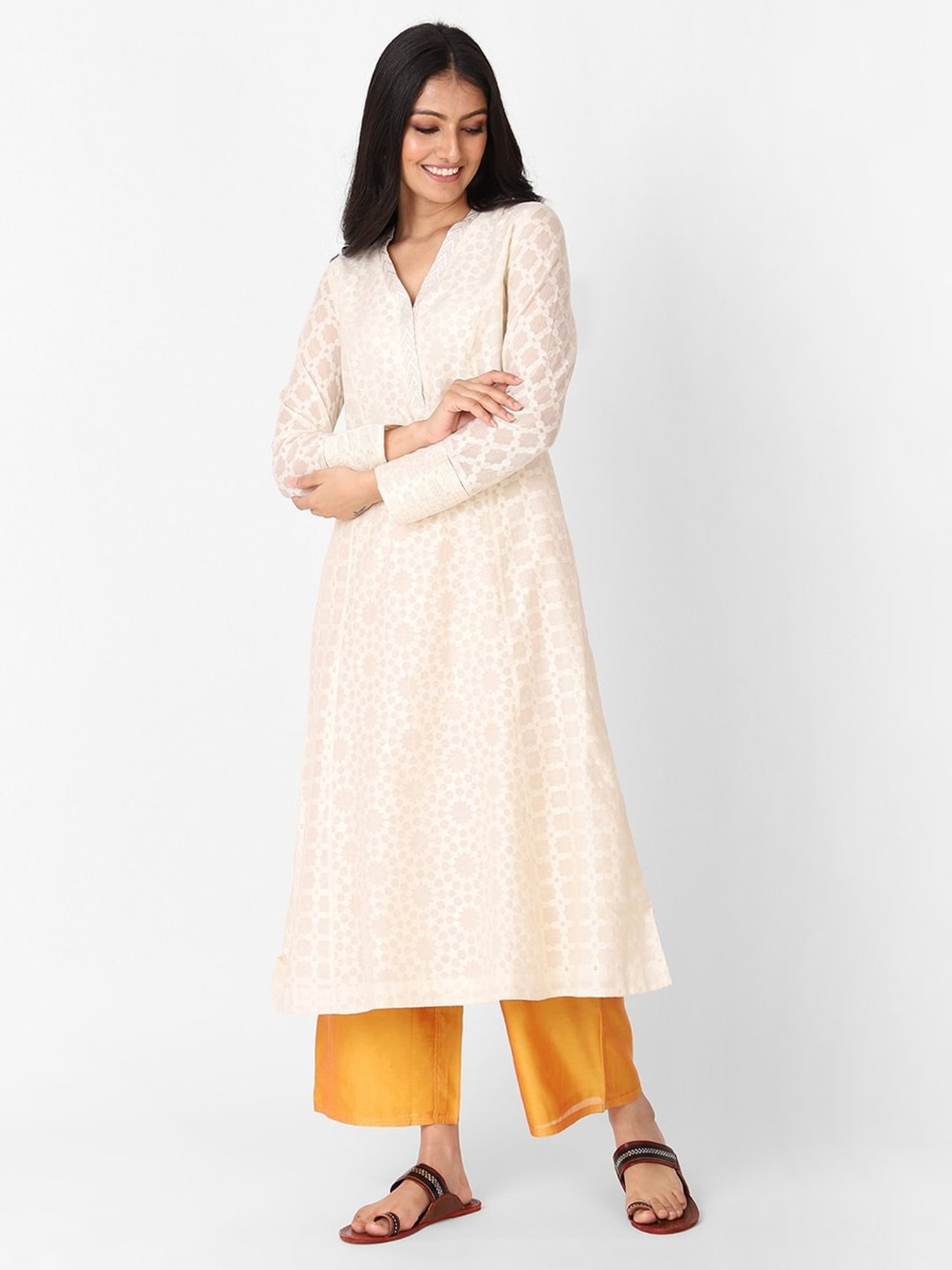 KENDALL + KYLIE Black Mid Rise Pants