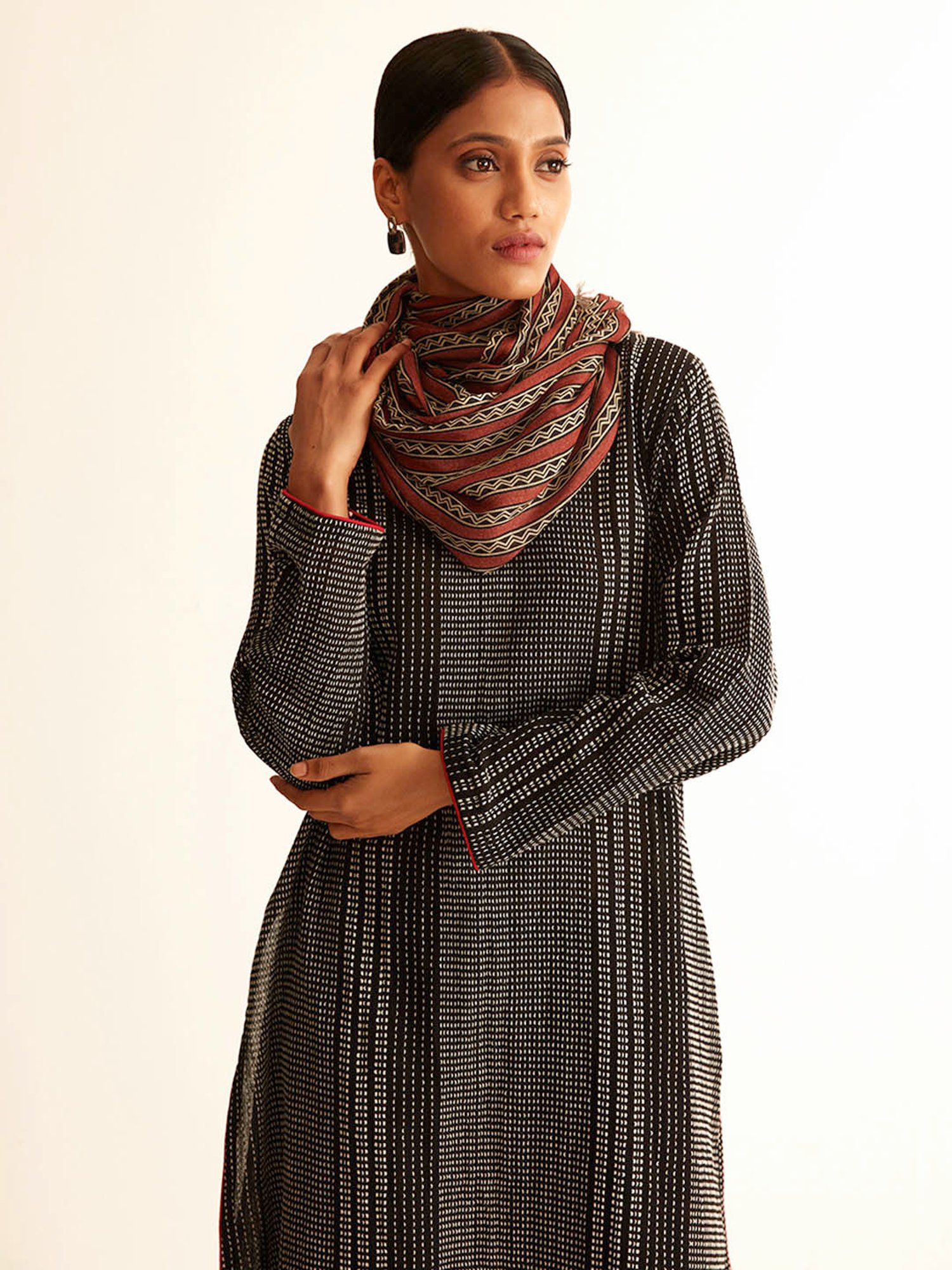 ANCESTRY Multicolor Printed Stole