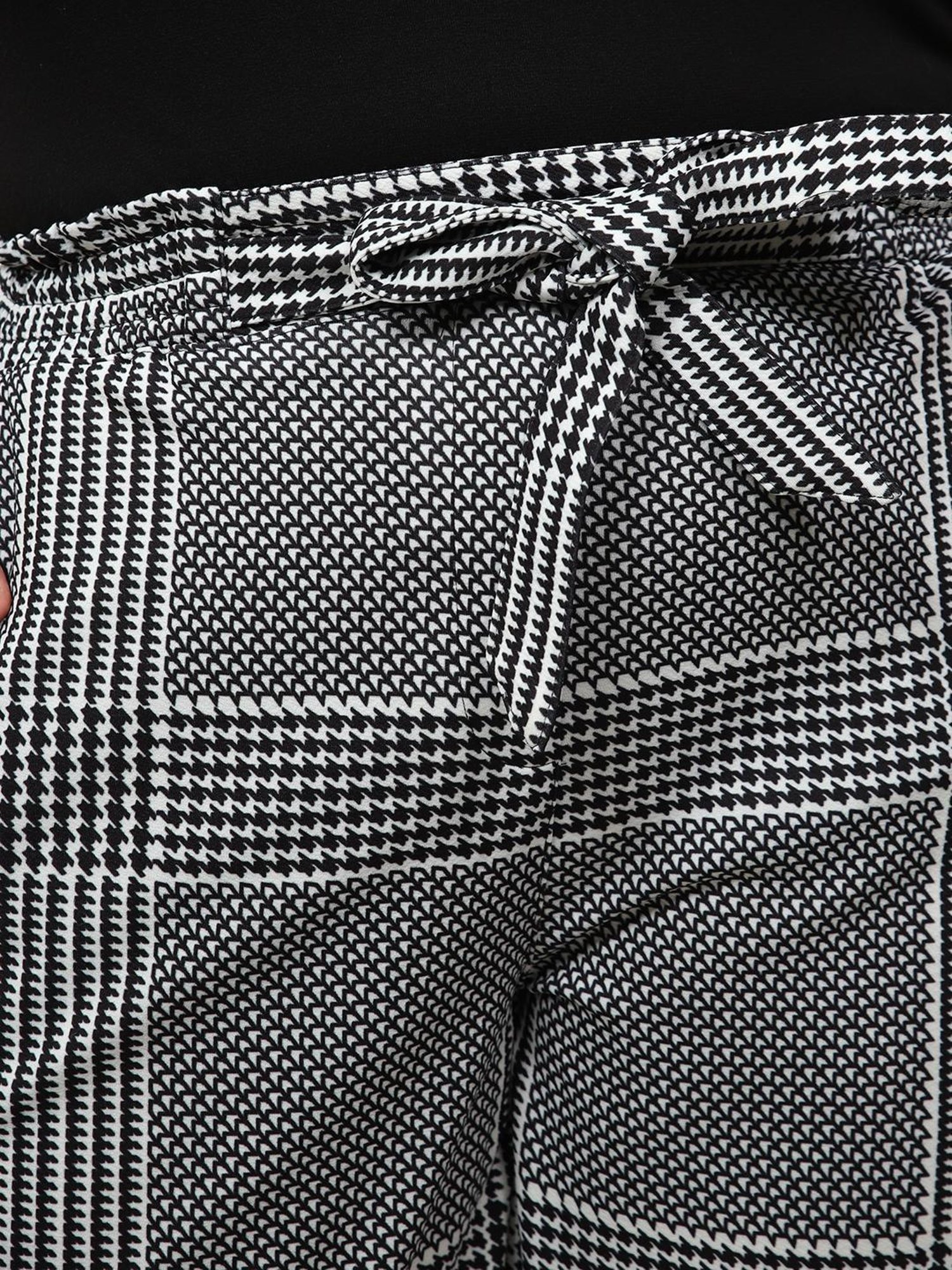 Amydus Black Houndstooth Trousers