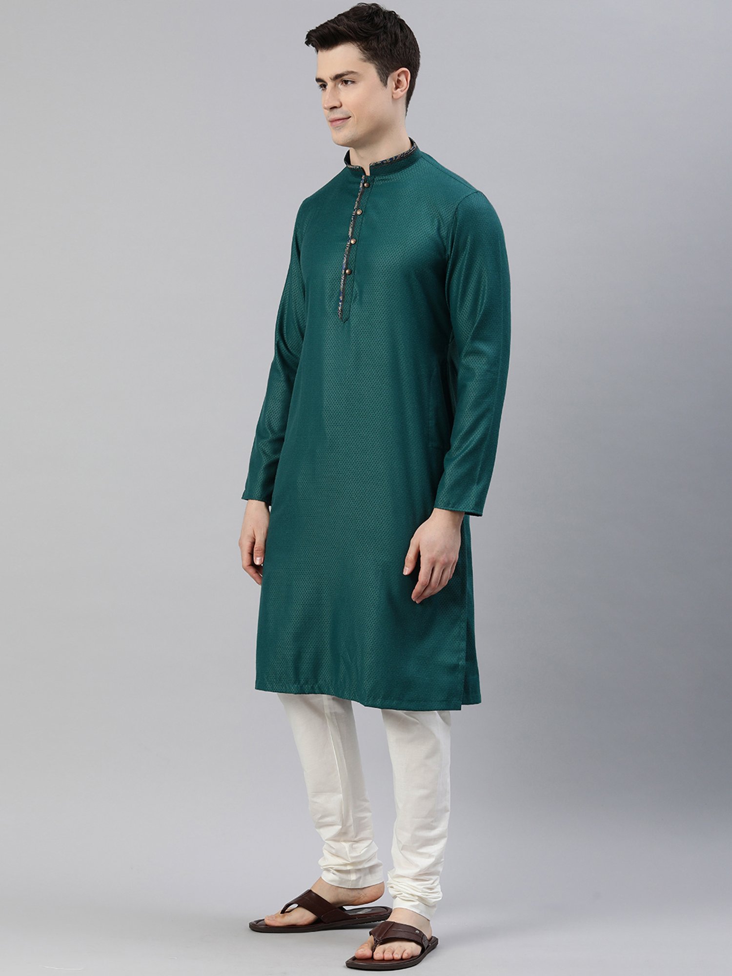 Manthan Green & Cream Regular Fit Self Design Kurta & Pyjamas Set