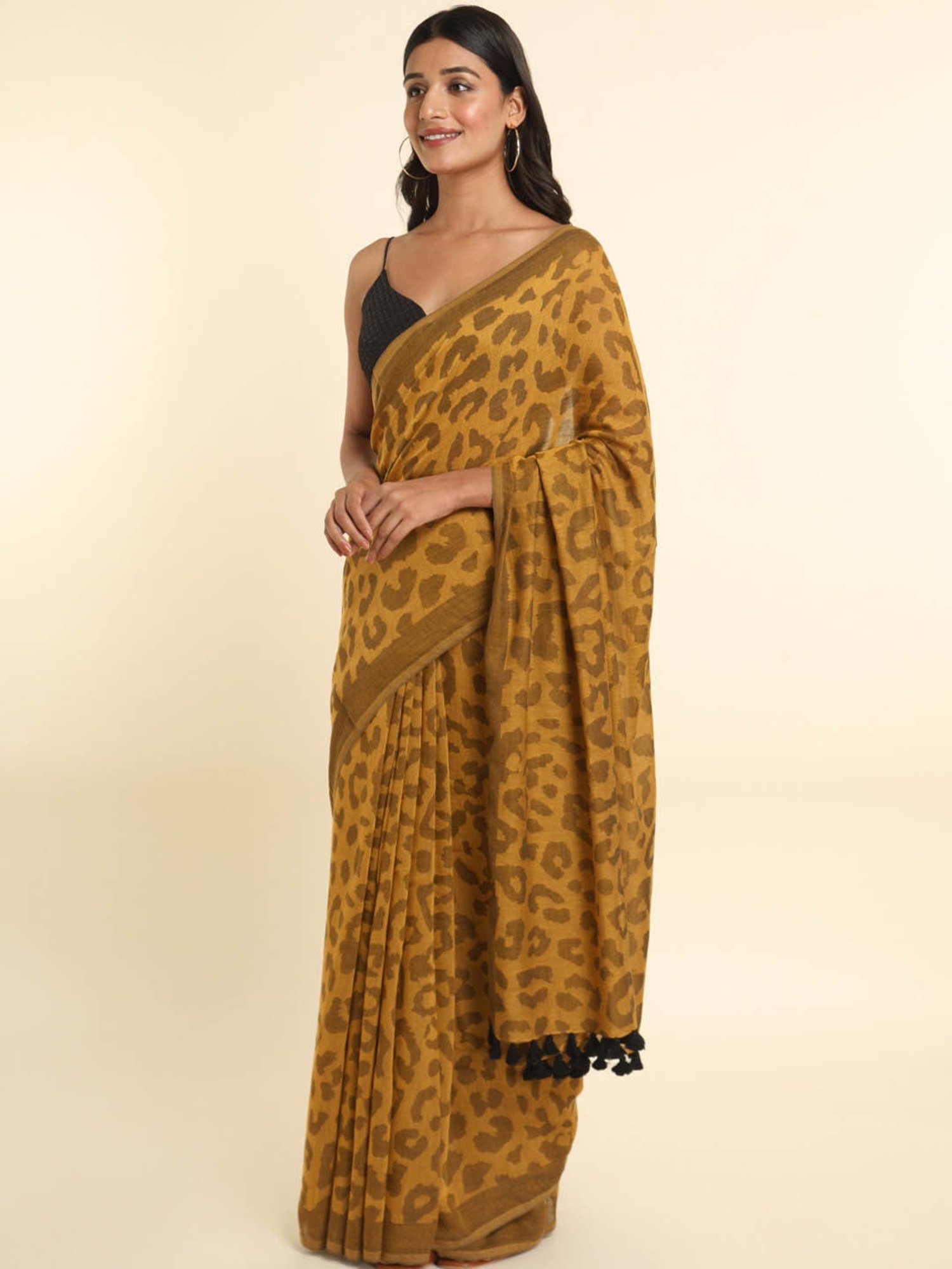 Suta Mustard Printed Saree Without Blouse