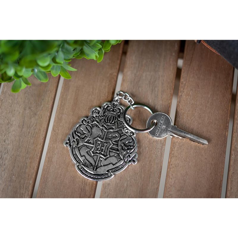 Seven20 Harry Potter Hogwarts Crest 3 Inch Diecast Keychain
