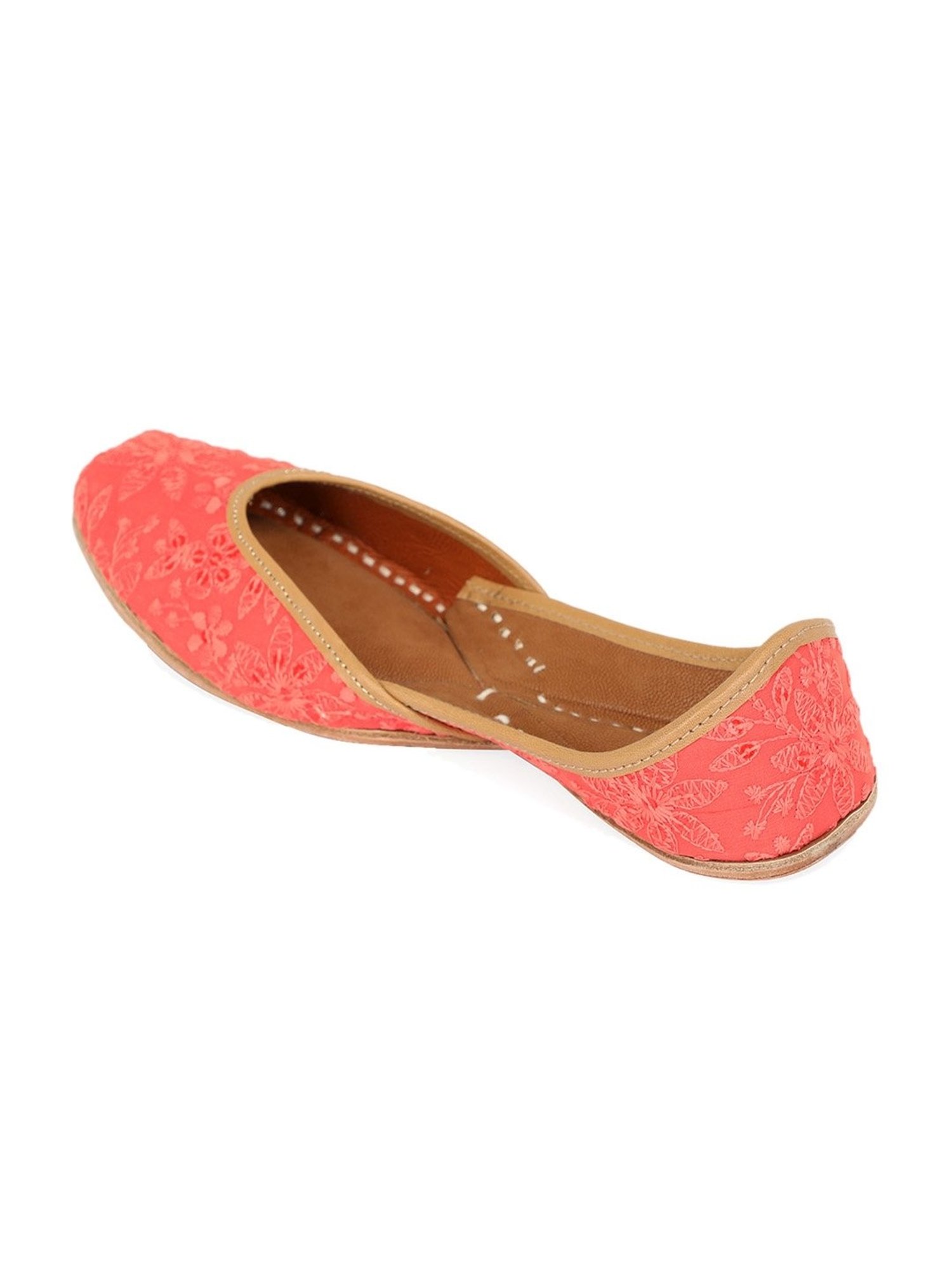 NR by Nidhi Rathi Women's Red Ethnic Juttis