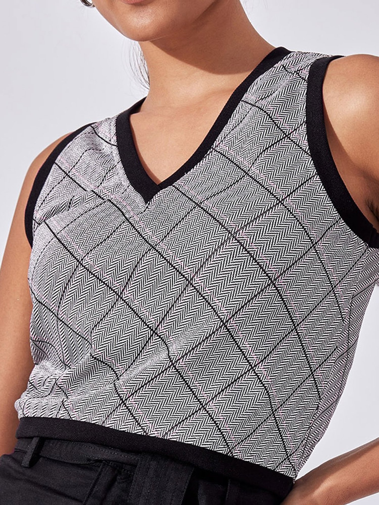 The Label Life Grey Geometric Crop Top