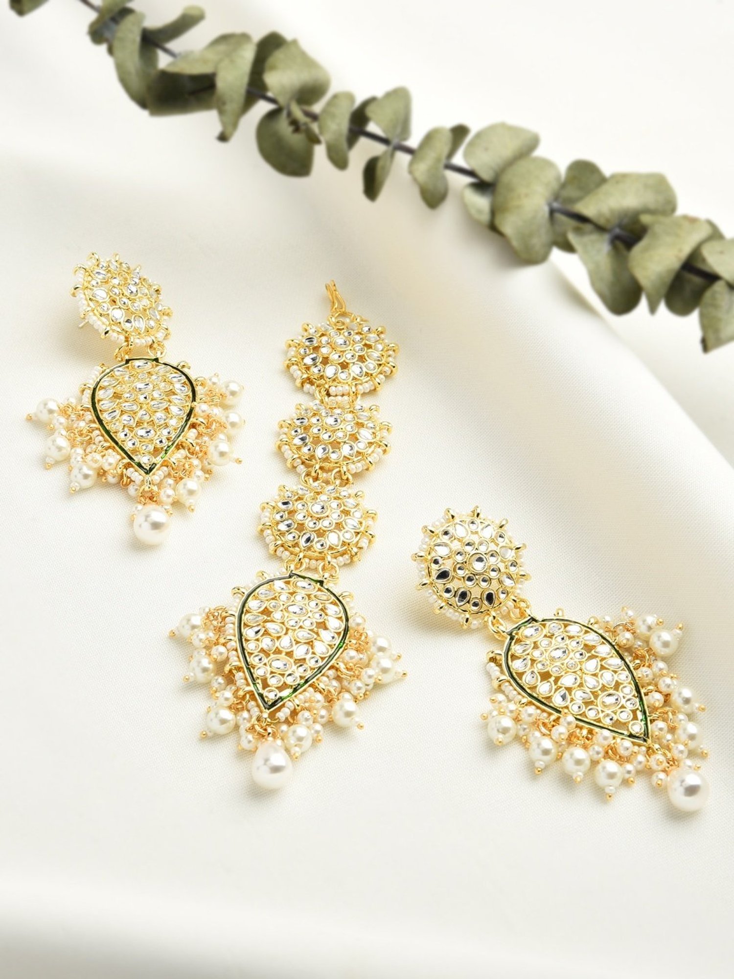 Zaveri Pearls Gold Tone Traditional Kundan Dangle Earring & Maangtikka Set-ZPFK11230