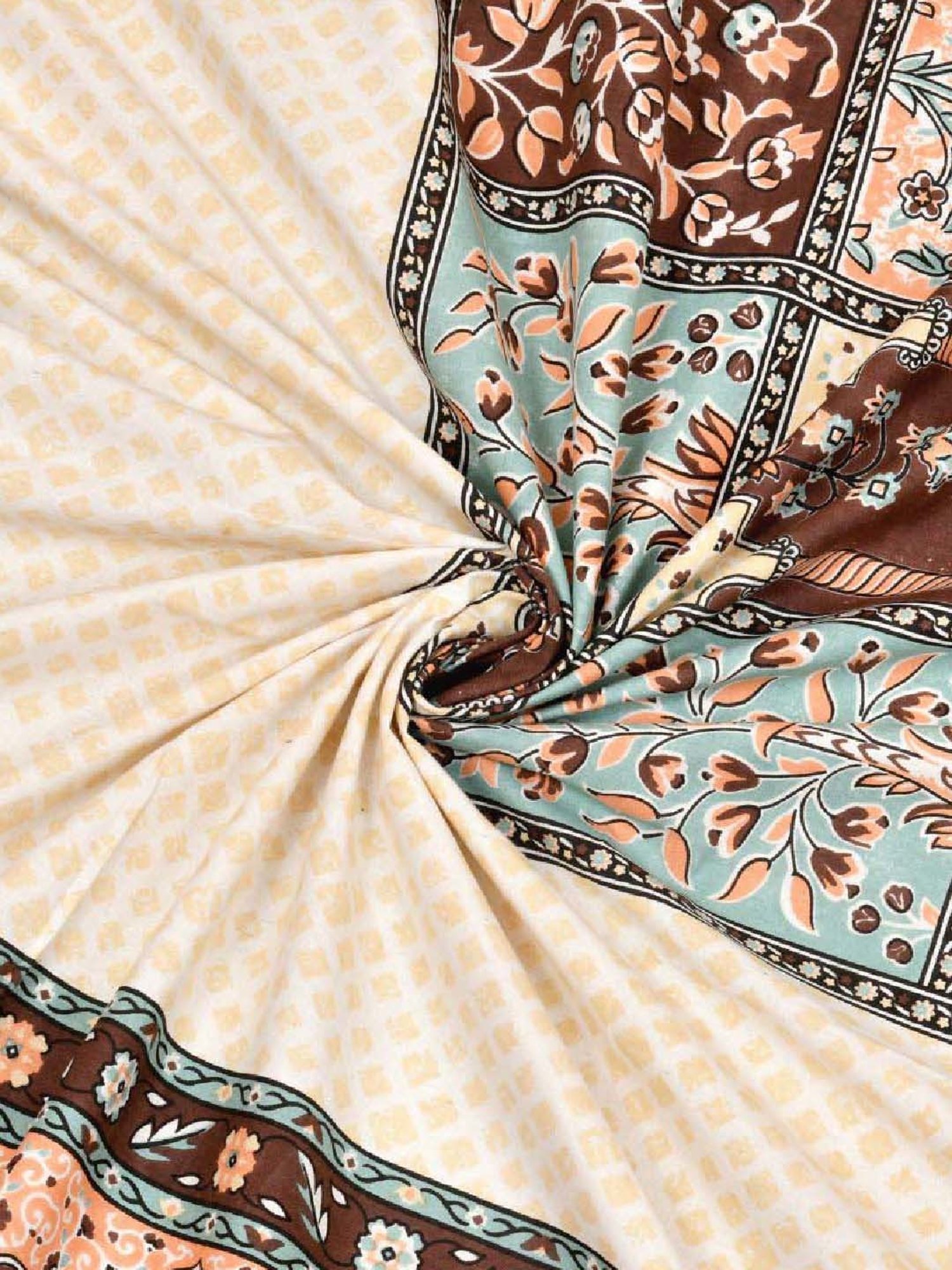 JaipurFabric Peach 240 TC 100% Cotton The Rich Legacy Double Bedsheet with 2 Pillow Covers