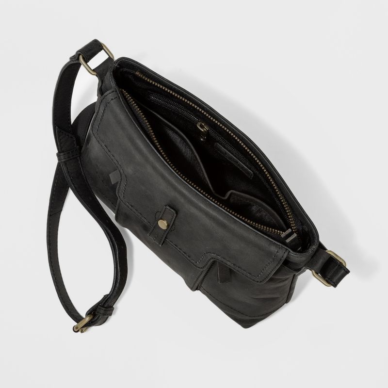 Bolo Callahan Zip Closure Crossbody Bag - Black