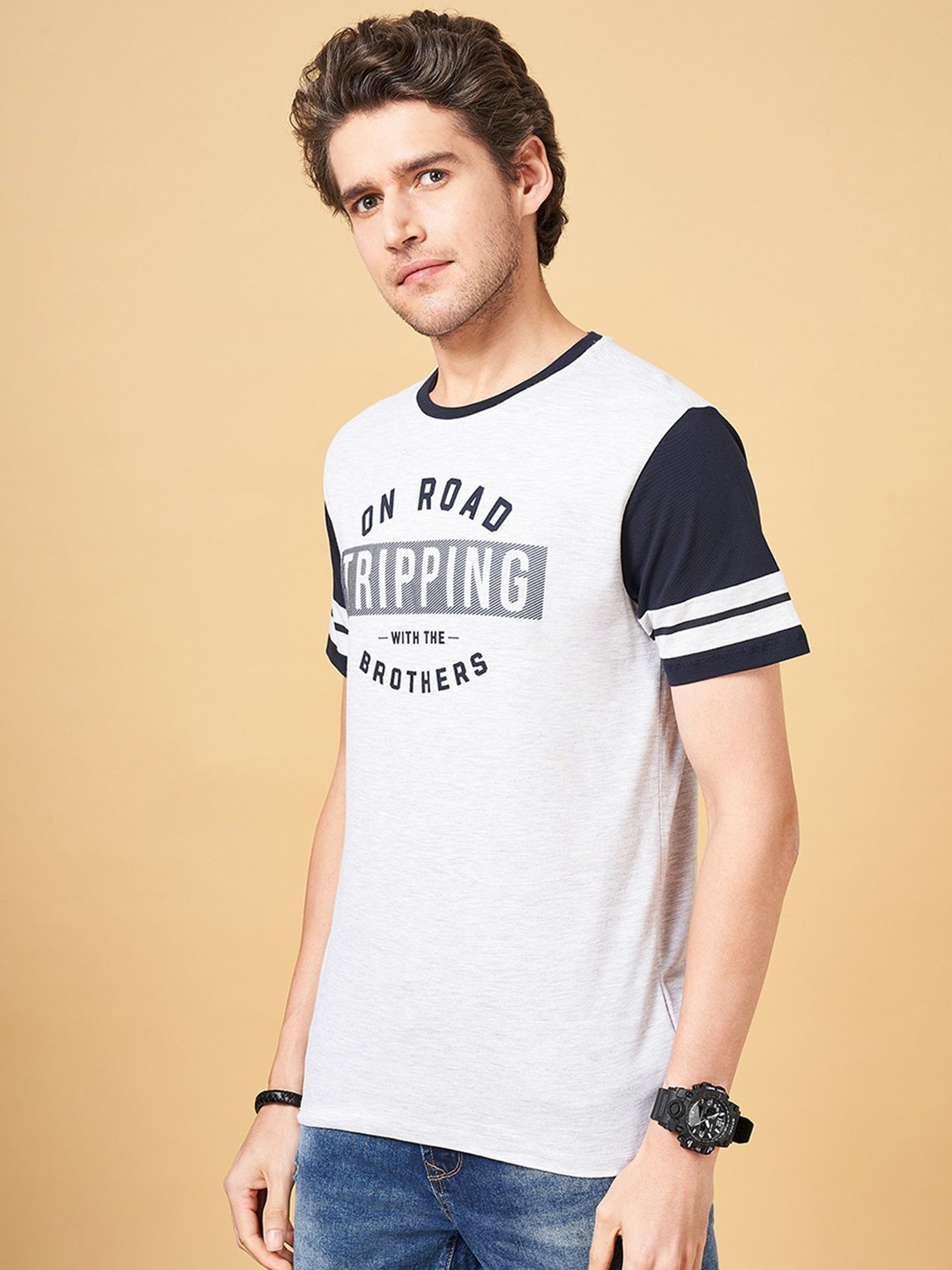 SF Jeans by Pantaloons Light Grey Cotton Slim Fit Printed T-Shirt