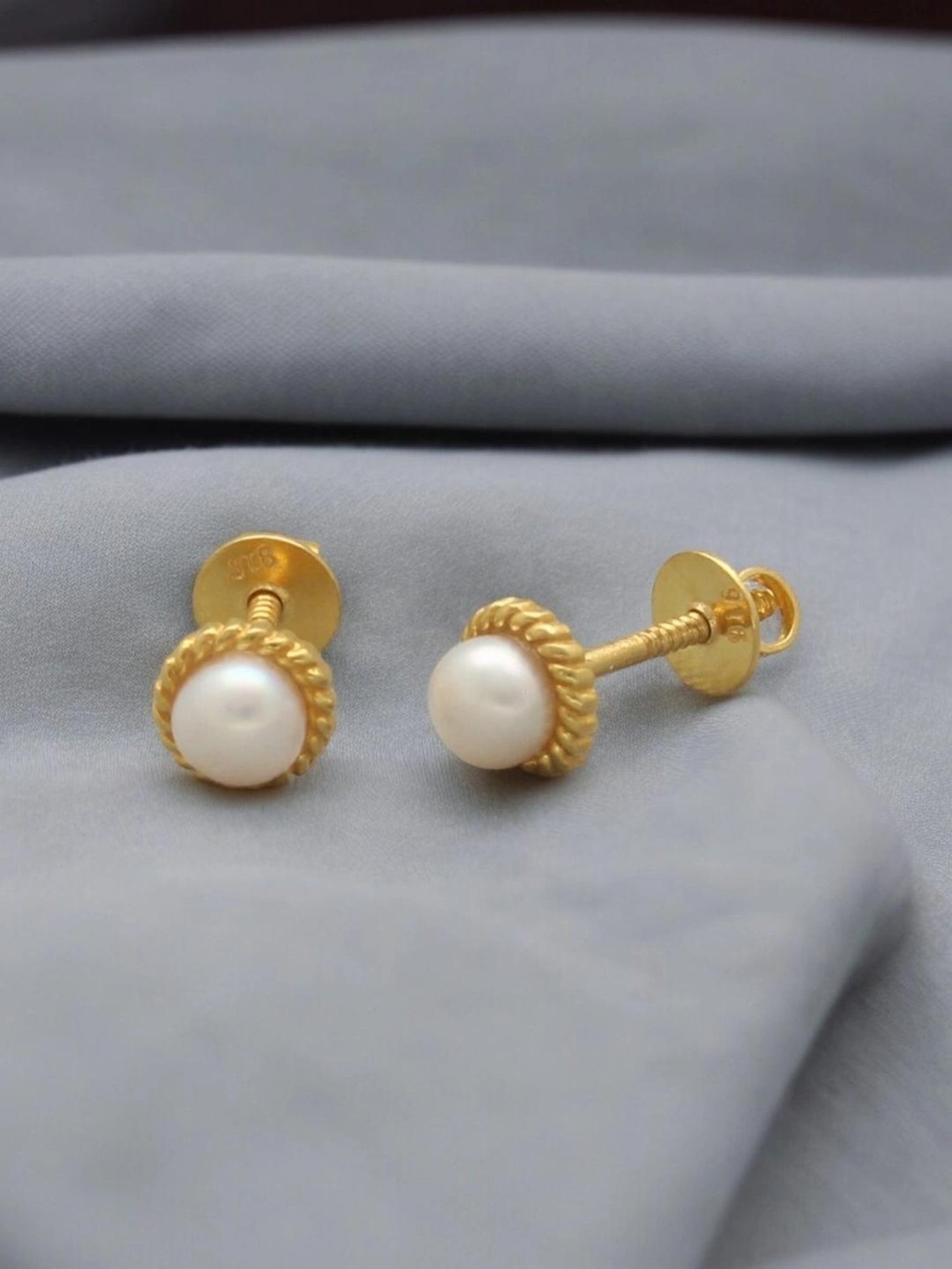 Sri Jagdamba Pearls 22k Hansa Gold Earrings