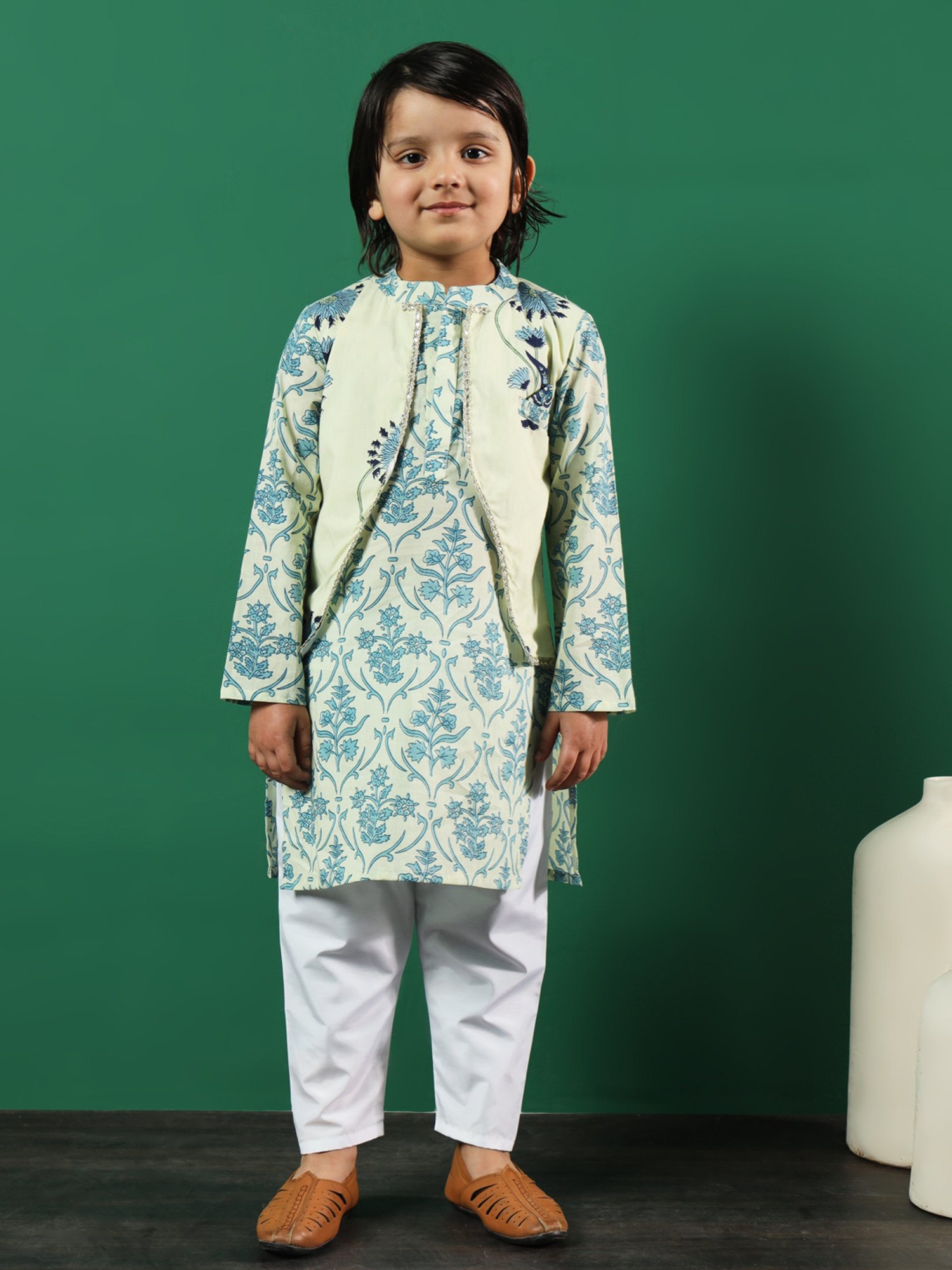 READIPRINT FASHIONS Kids Light Green & White Printed Full Sleeves Jacket Style Kurta with Pyjamas