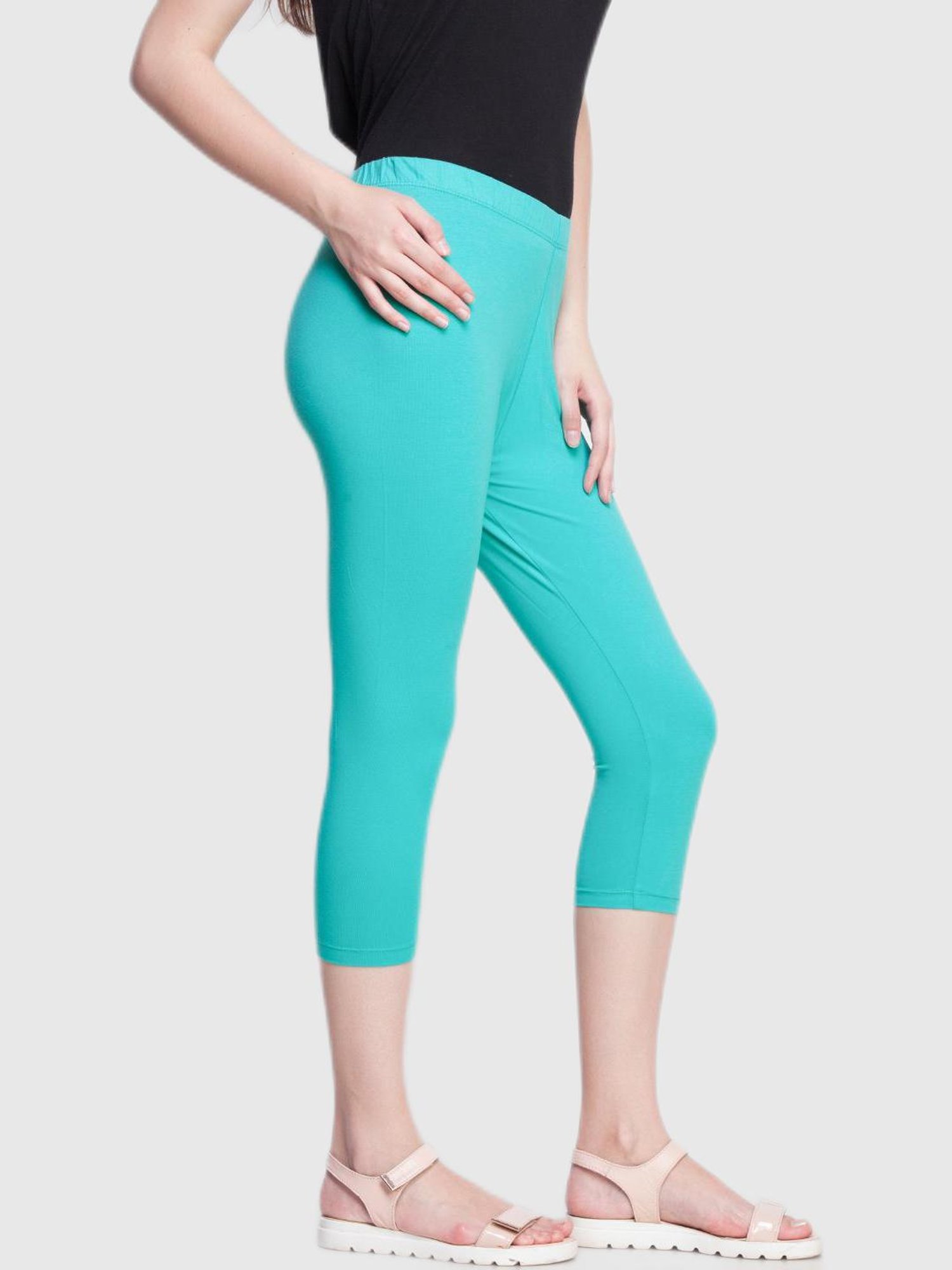 Dollar Missy Turquoise Skinny Fit Capris