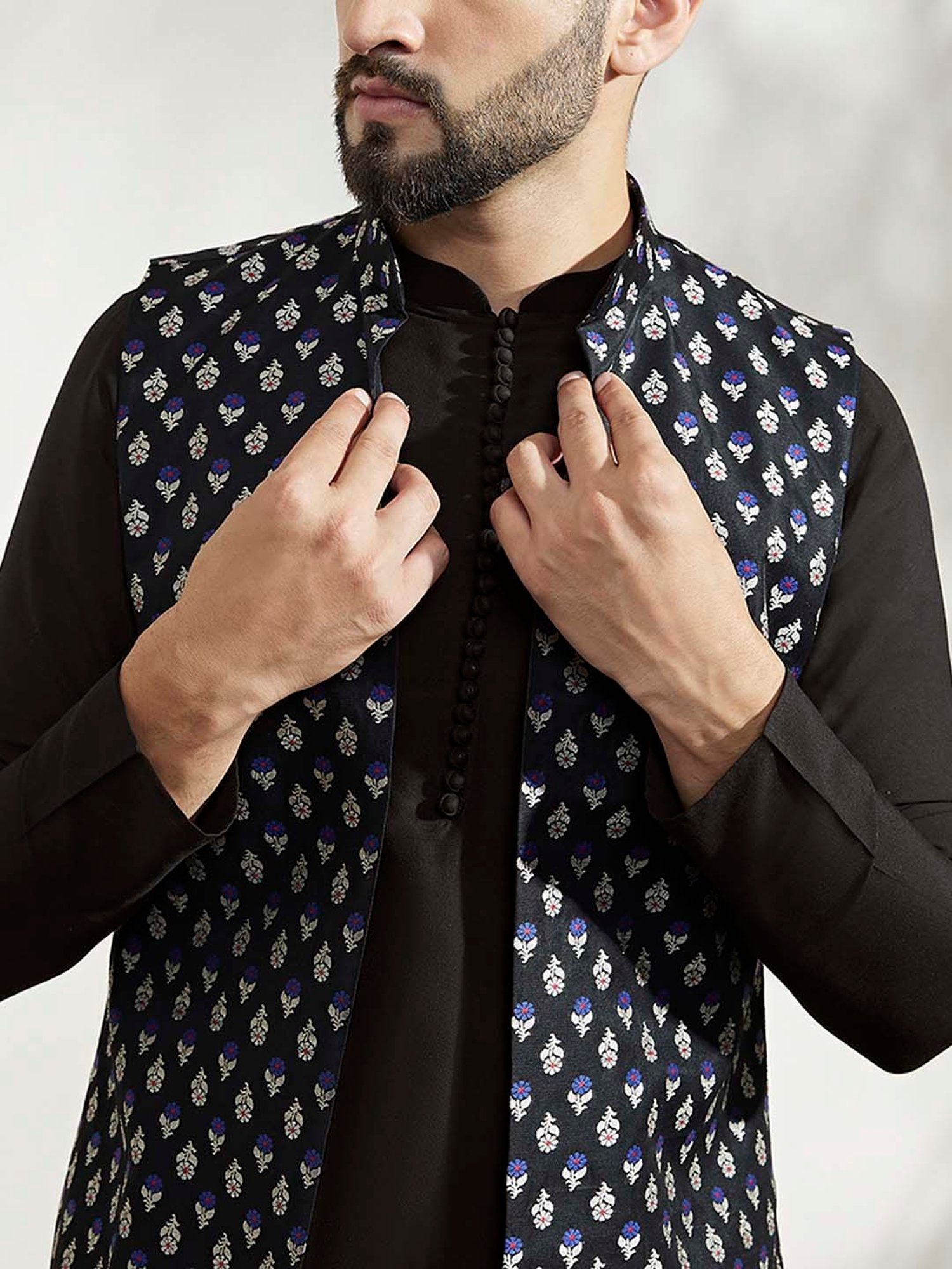 KISAH Black Regular Fit Self Design Kurta & Pants With Nehru Jacket