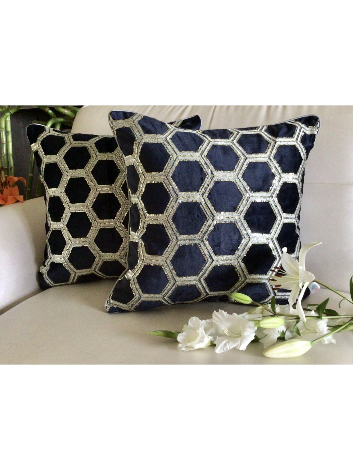 TARA Sparkling Homes Blue Embroidered Luxury Velvet Cushion Cover - Set of 1