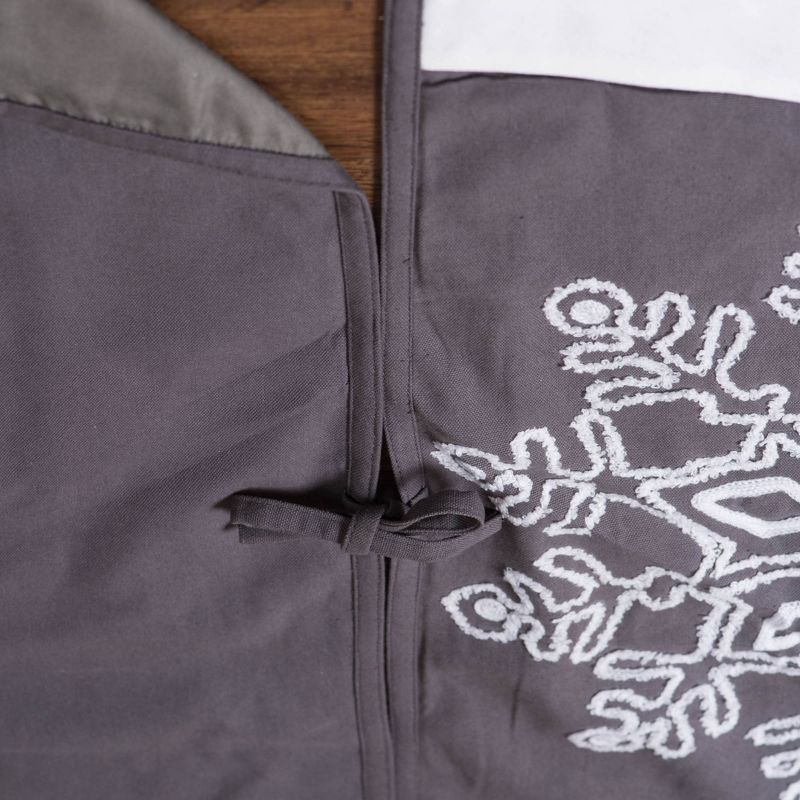 Saro Lifestyle Galvanized Christmas Tree Ring With Gold Rim