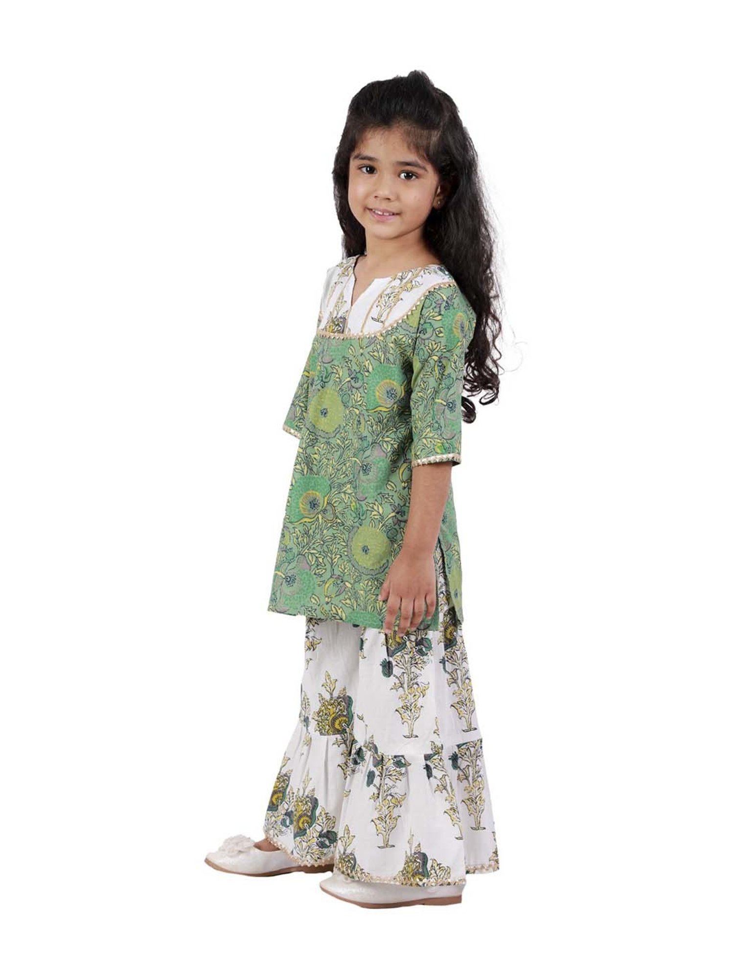 Ahhaaaa Kids Green & White Cotton Floral Print Kurta Set