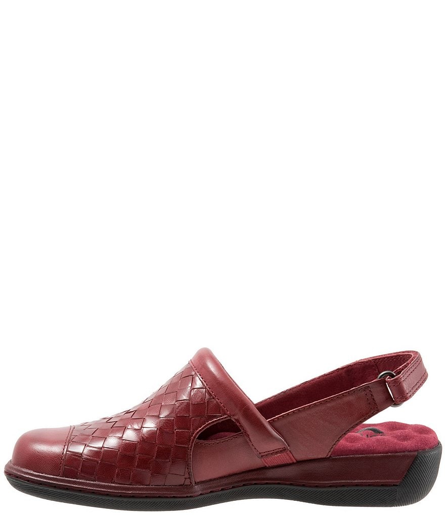 SoftWalk Salina Woven Clogs