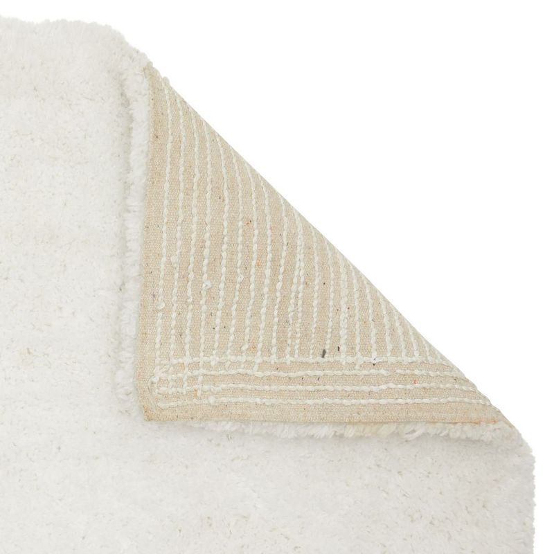 Juvale White Bath Mat, Non-Slip Bathroom Rugs for Showers (32 x 20 Inches)