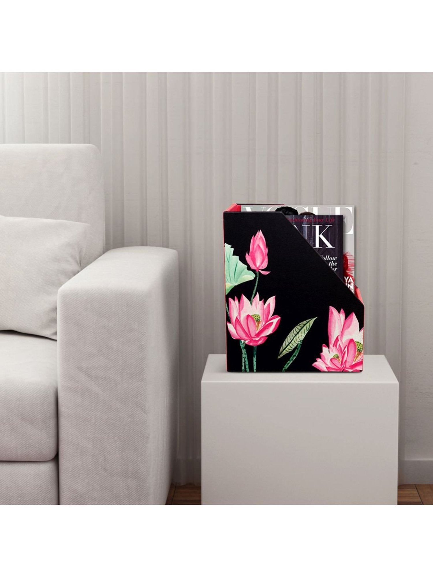 SEJ by Nisha Gupta Black Magazine Rack - Set of 1