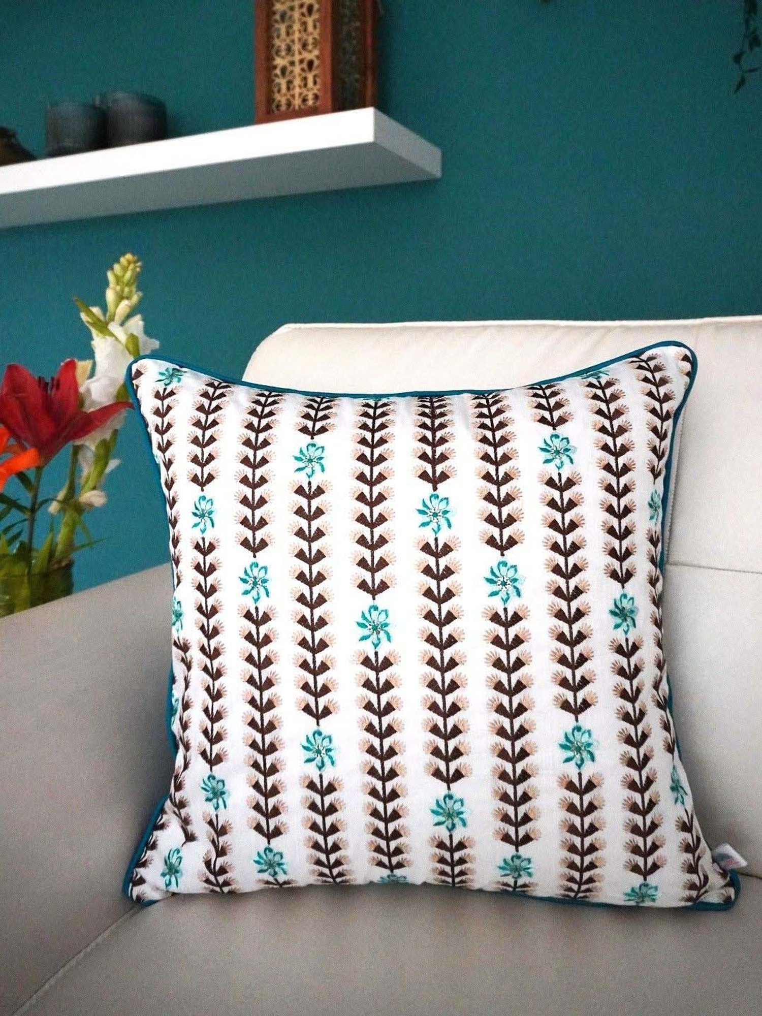 TARA Sparkling Homes Floral Vines Blue & White Cotton Cushion Cover - Set of 4