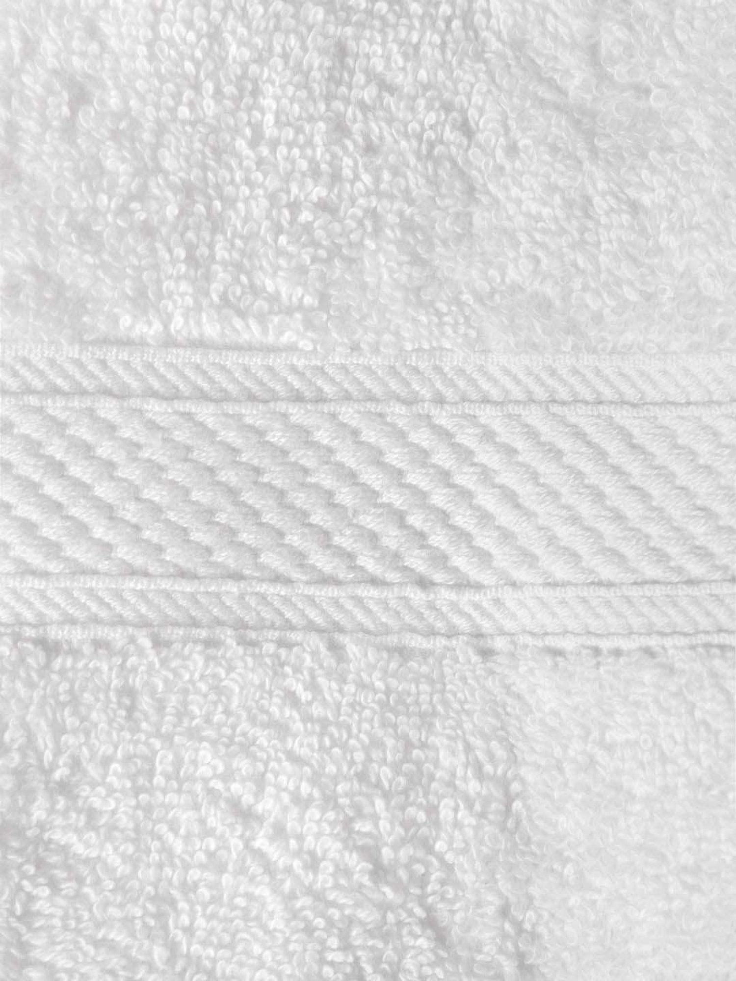 Petal Home Christmas Tree Ultralux White & Green Cotton 550 GSM Face Towel - Set of 4