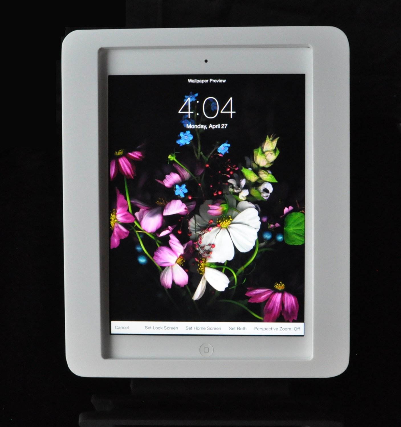 iPad 2/3/4 Black Acrylic Security Enclosure with Wall Mount Kit