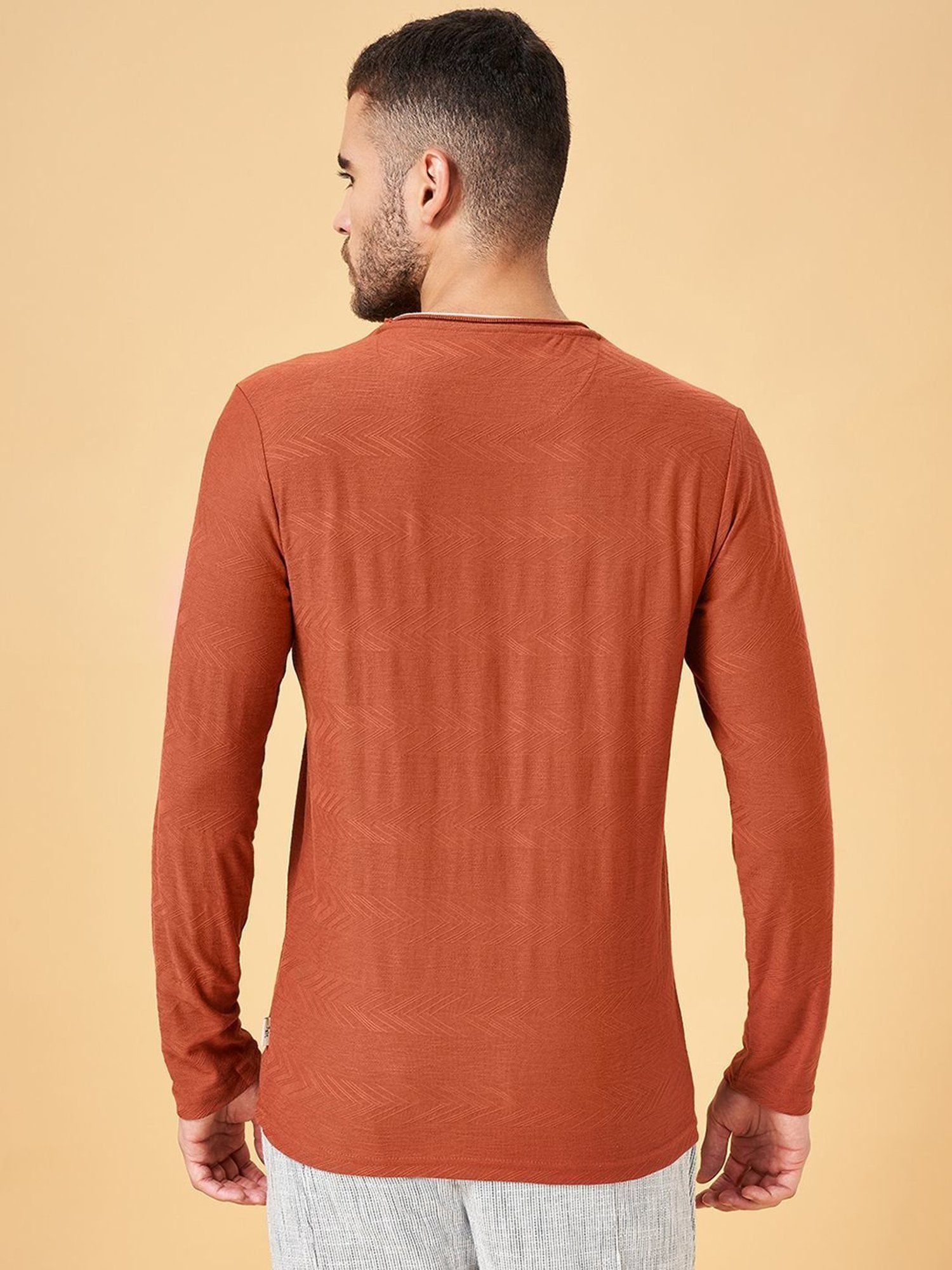 7 Alt by Pantaloons Rust Slim Fit T-Shirt