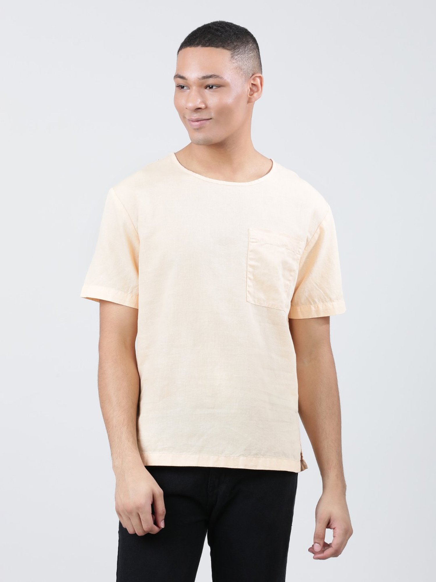Bene Kleed Peach Regular Fit Crew T-Shirt