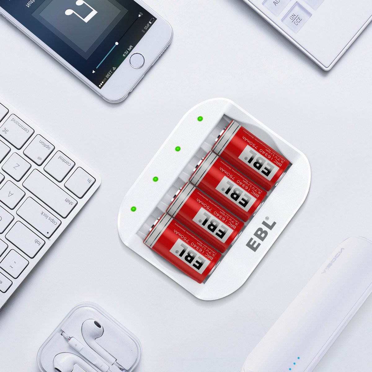 EBL  12PCS RCR123A 16340 Li-ion Battery + Smart 4 Slots Battery Charger for 16340 RCR123A Rechargeable Batteries