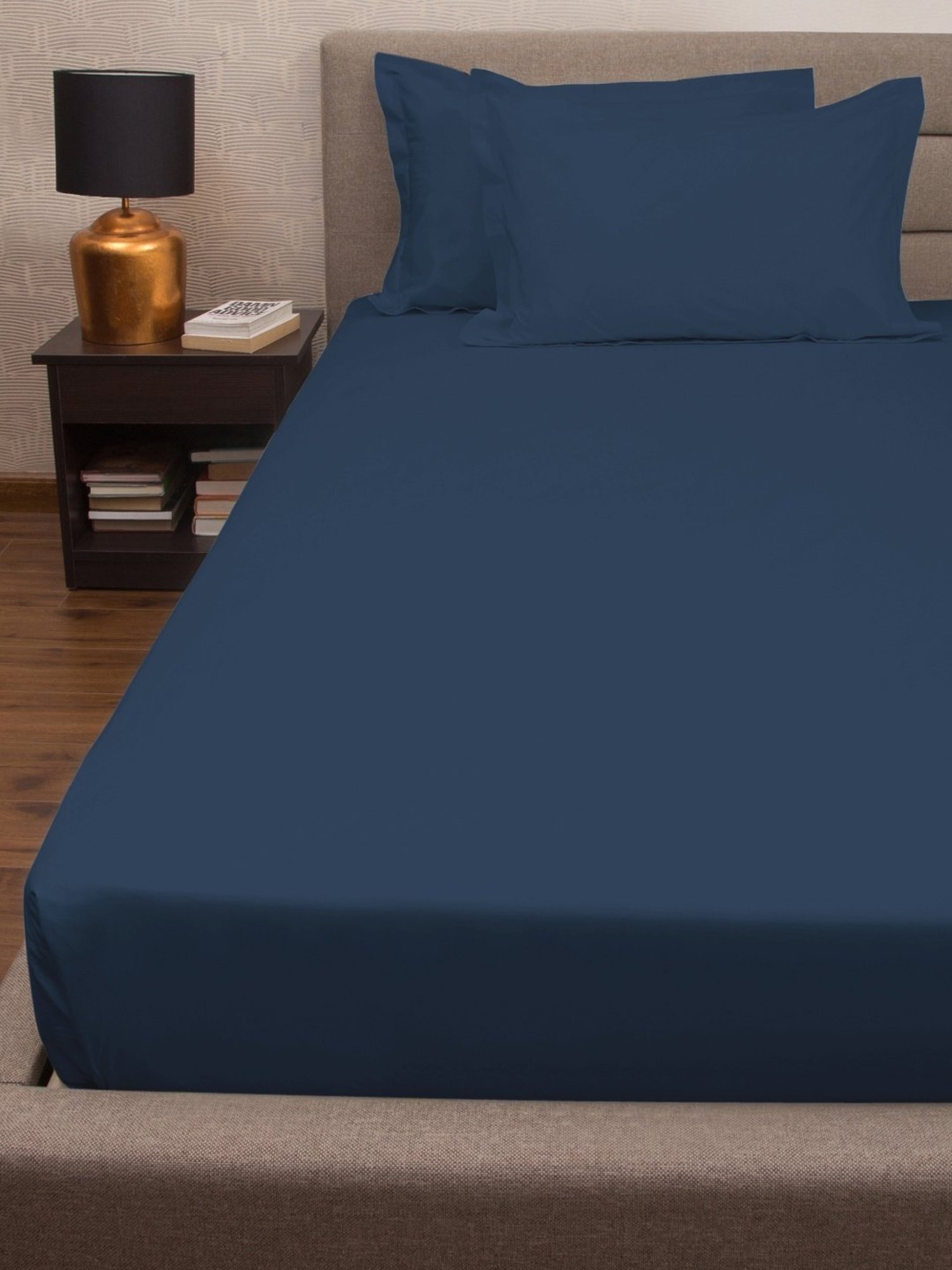Petal Home Solid Navy Blue 300 TC Cotton Queen Bed Sheet with 2 Pillow Covers
