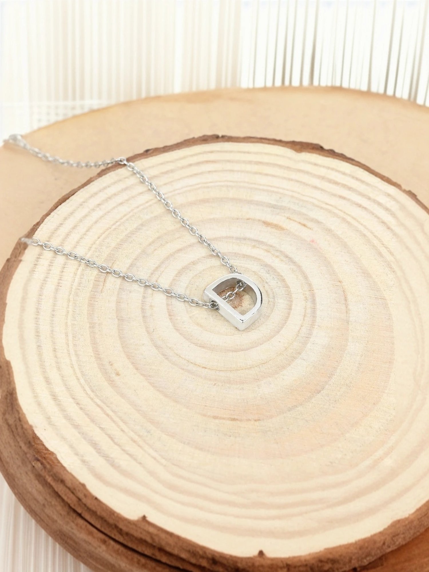 Touch925 Sterling Silver Divine D Initial Chain Pendant