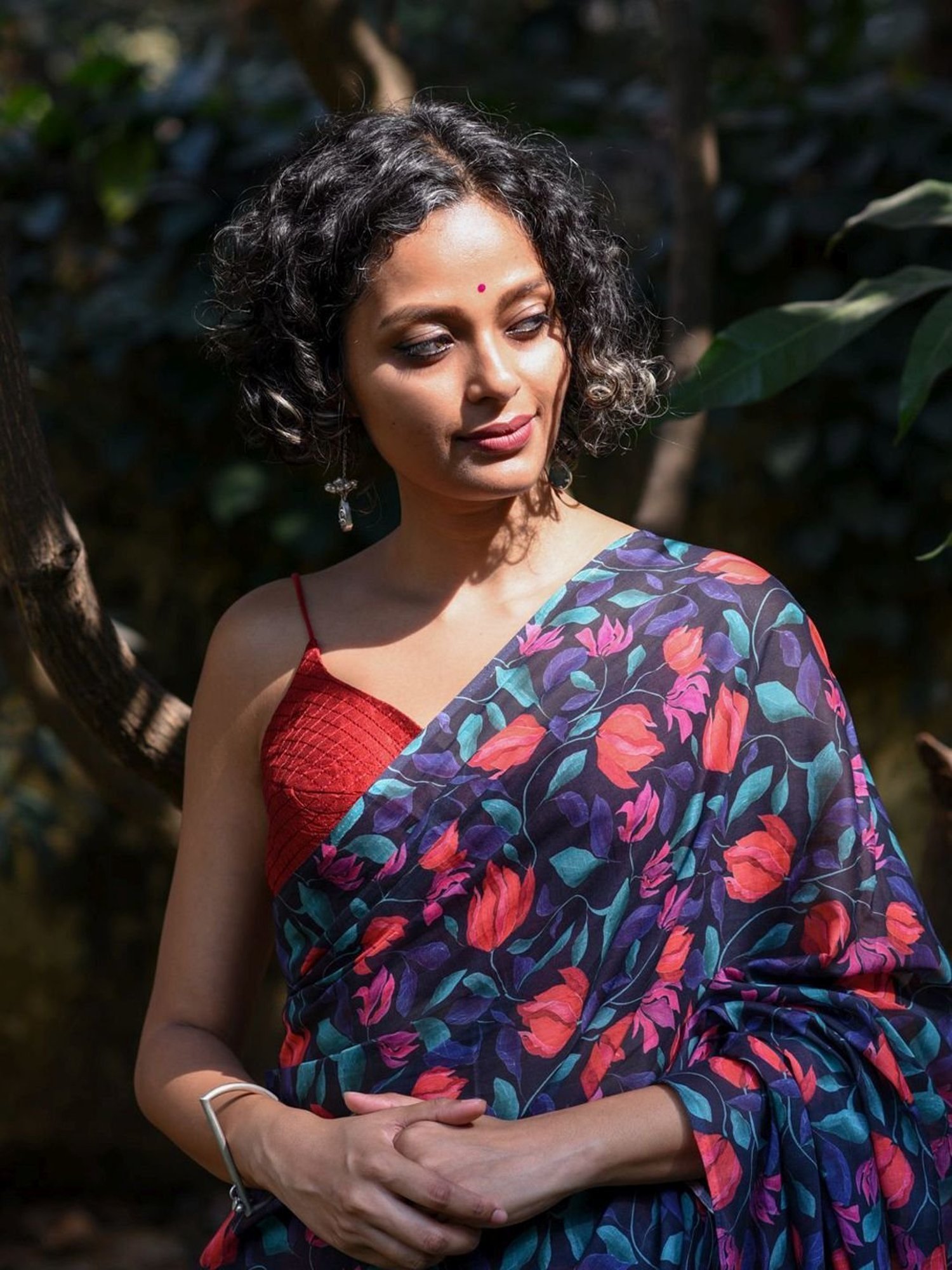 Suta Blue Cotton Floral Print Saree Without Blouse