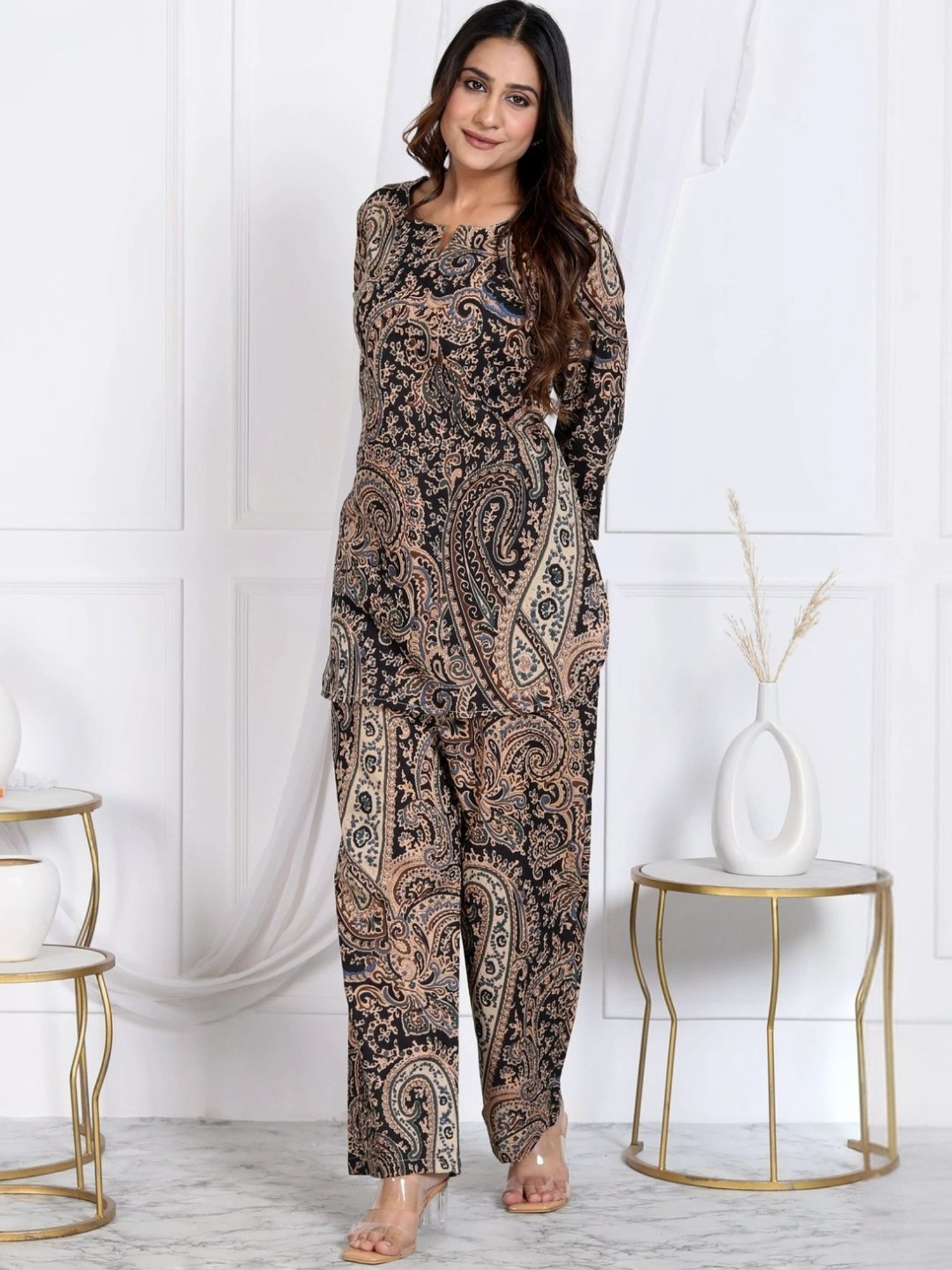 Kaftanize Black Paisley Printed Short Tunic with Pant