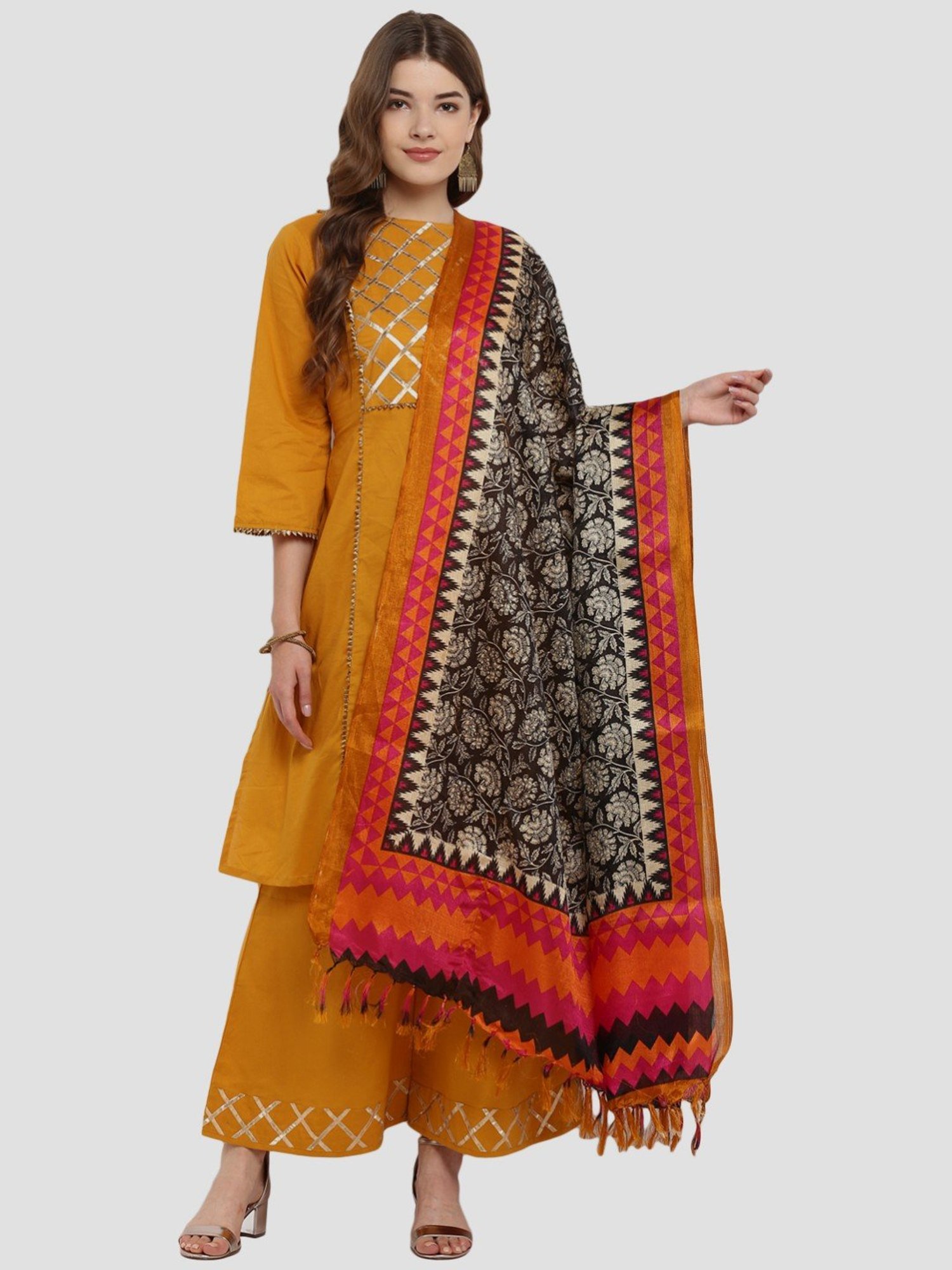 Saree Mall Pink & Black Floral Print Dupatta