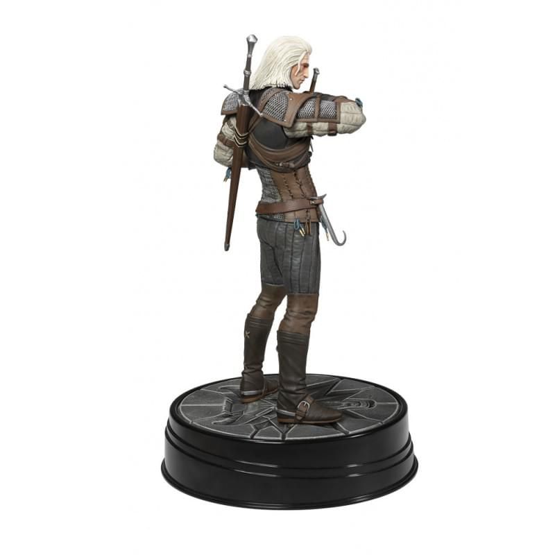Dark Horse Comics The Witcher 3 Wild Hunt Deluxe 9 Inch Heart of Stone Geralt Figure
