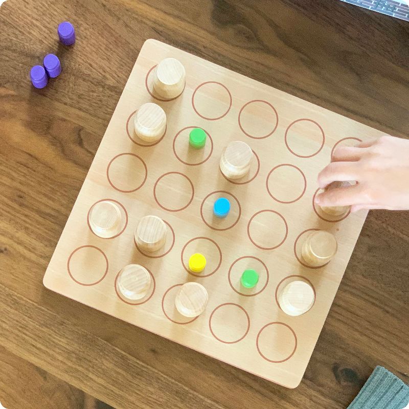 ROO GAMES - Kloak - Strategy Board Game for Kids and Adults - for Ages 8+ - Kloak and Unkloak to Get Three in A Row