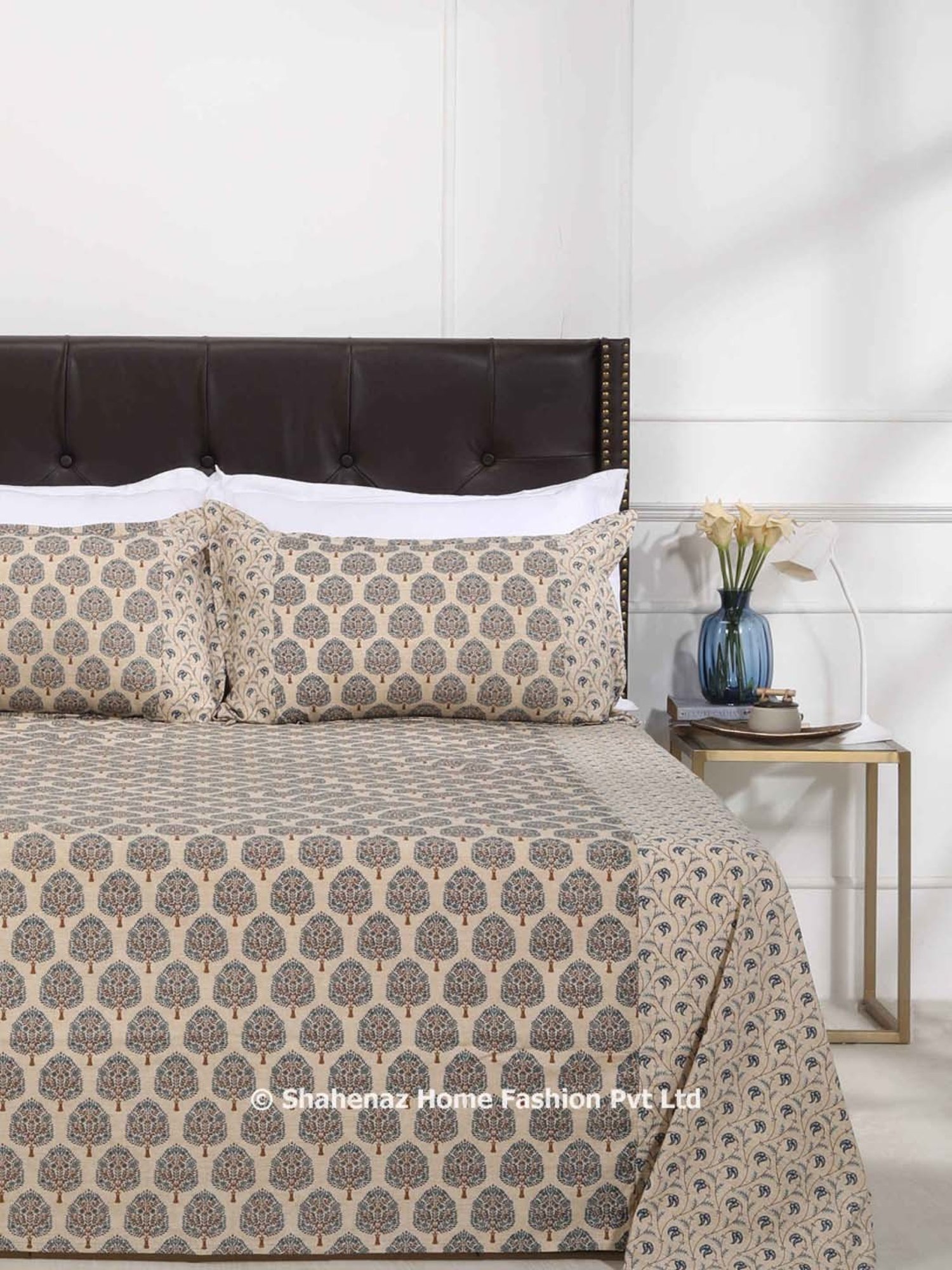 Shahenaz Beige & Blue 120 TC Cotton Vruksh Double Bedsheet with 2 Pillow Covers